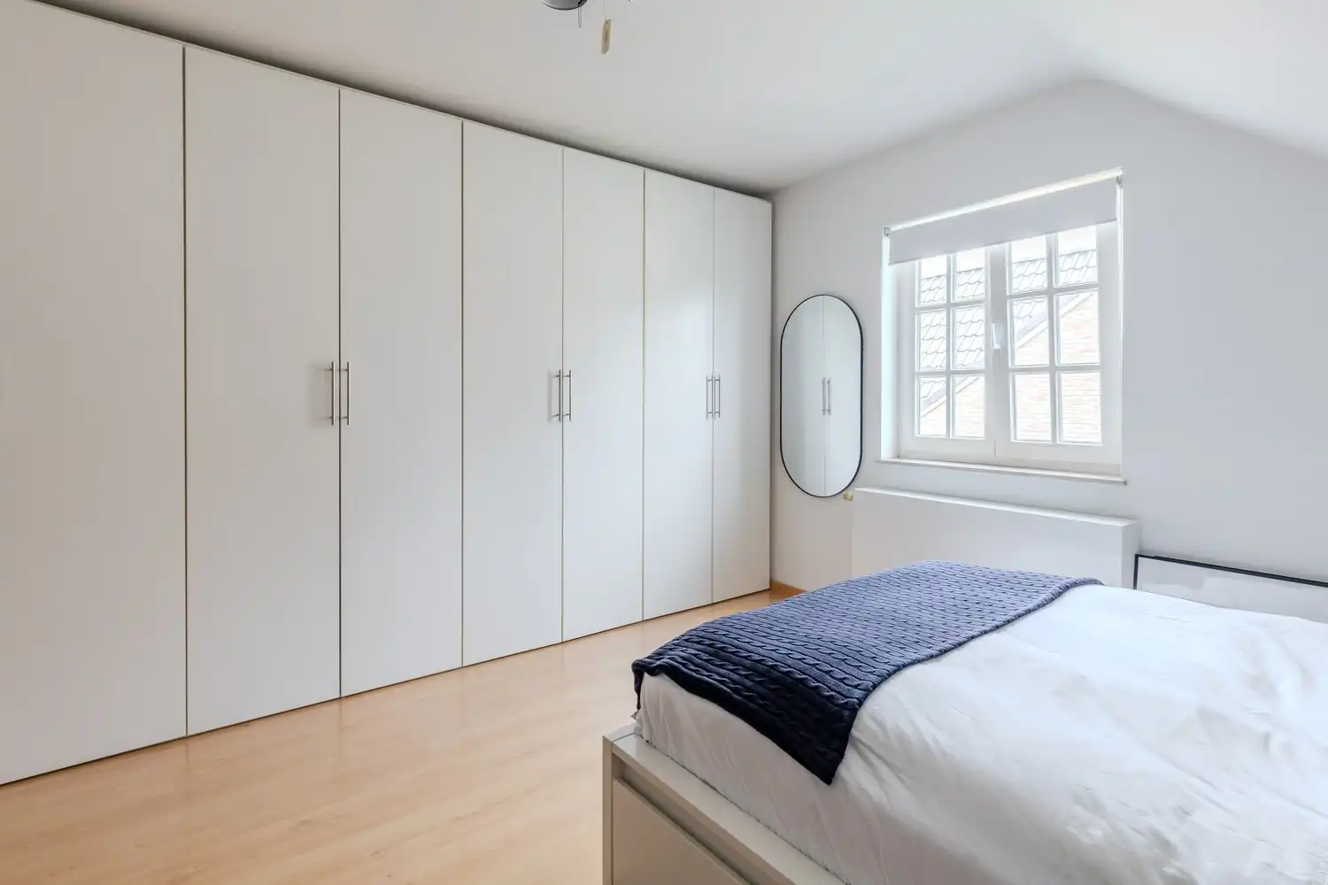 Verzorgde, instapklare woning met 3 slaapkamers én 2 badkamers in het gezellige Mopertingen, Bilzen-Hoeselt. foto 23