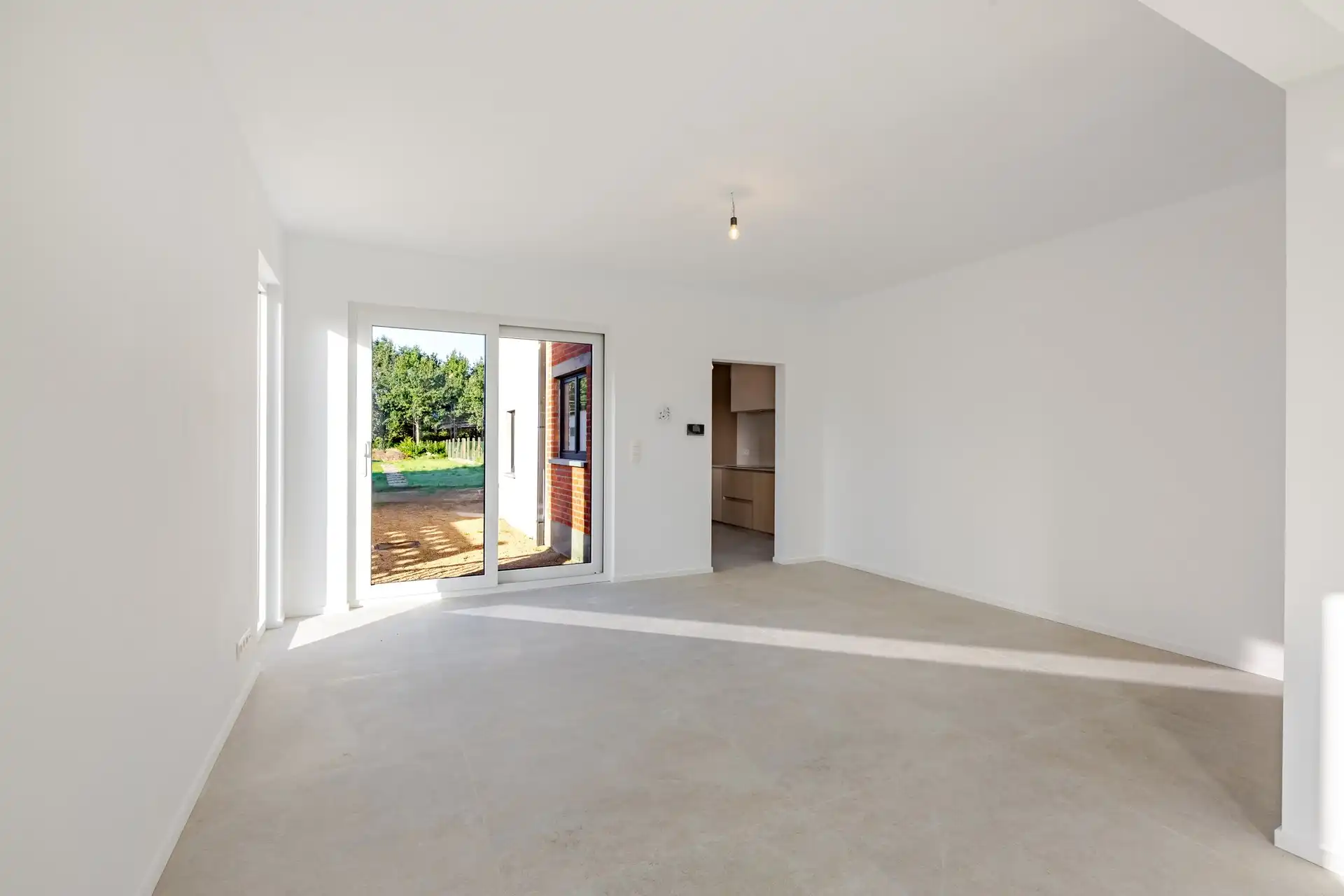 Gerenoveerde halfopen bebouwing met 3 slaapkamers, grote tuin en garage te Wichelen foto 6