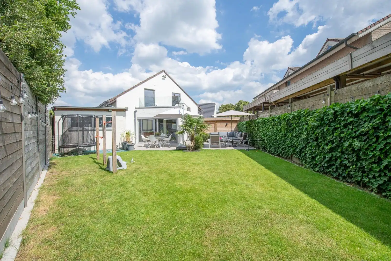 Perfect instapklare woning met 4 slaapkamers en kantoor/praktijkruimte met aparte ingang (21 m²) foto 17