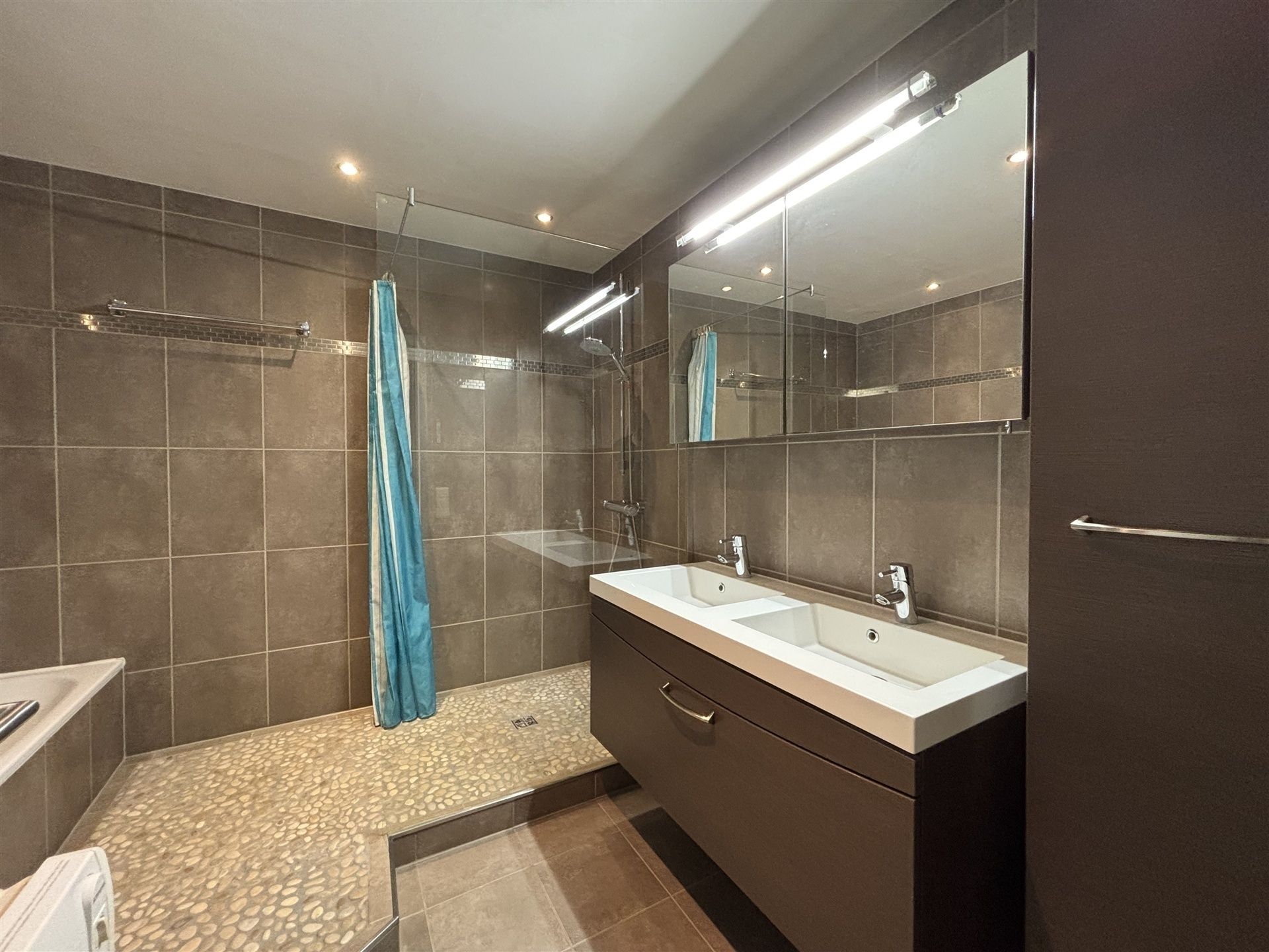 Appartement met staanplaats in centrum Merchtem foto 7