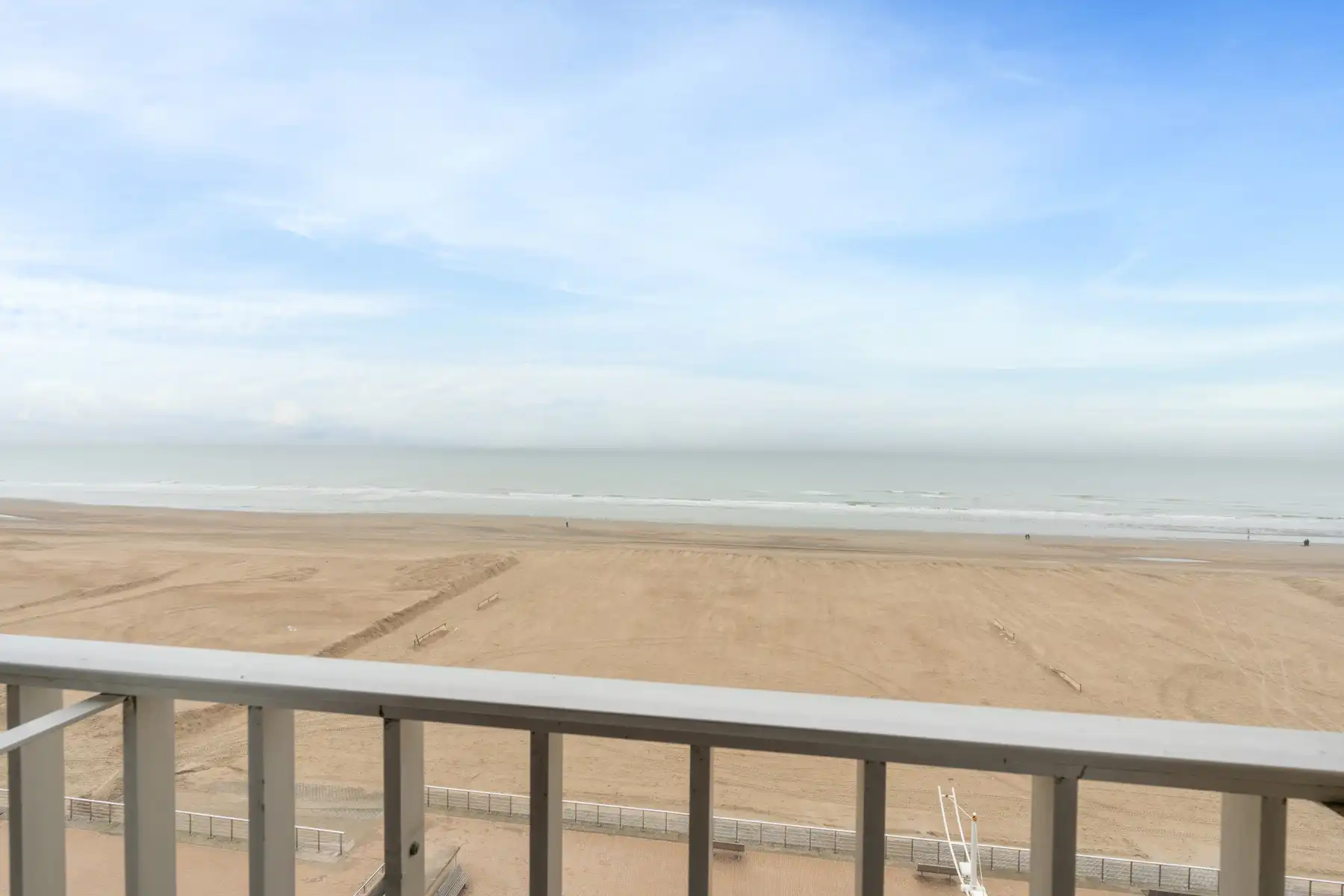 Toplocatie op zeedijk met prachtig zeezicht! foto 12