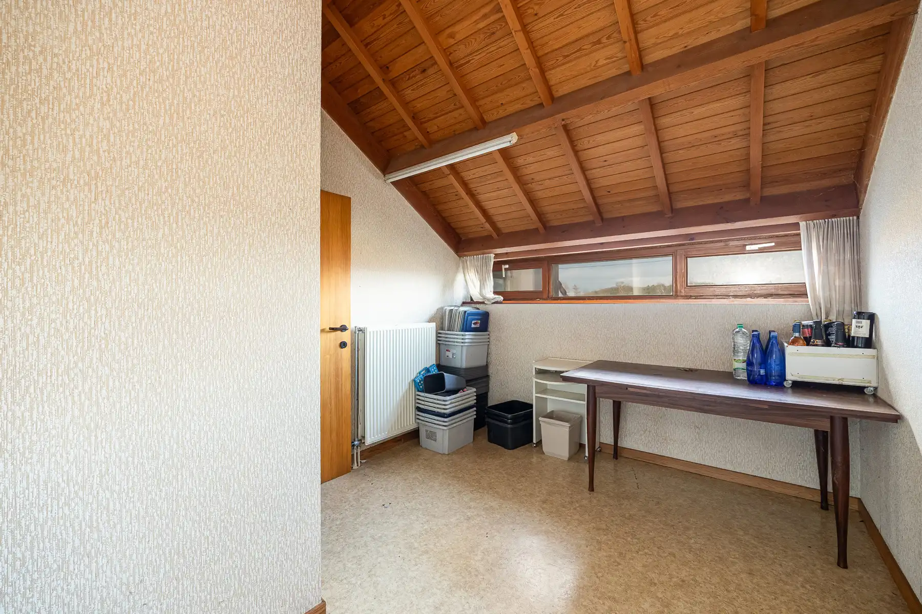 Te renoveren split-level villa met 4 slk + bureel op 1.924m² foto 21