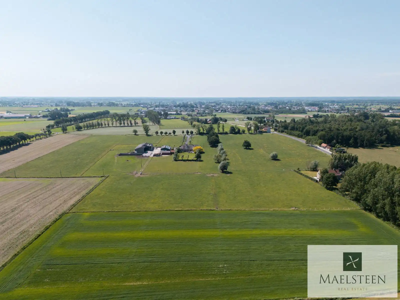Boerderij op 1,5ha op de flank van Oedelem-berg  foto 11