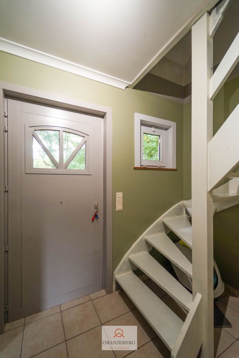 Charmante hoekwoning met tuin in het rustige groen te Deurle/Latem foto 17