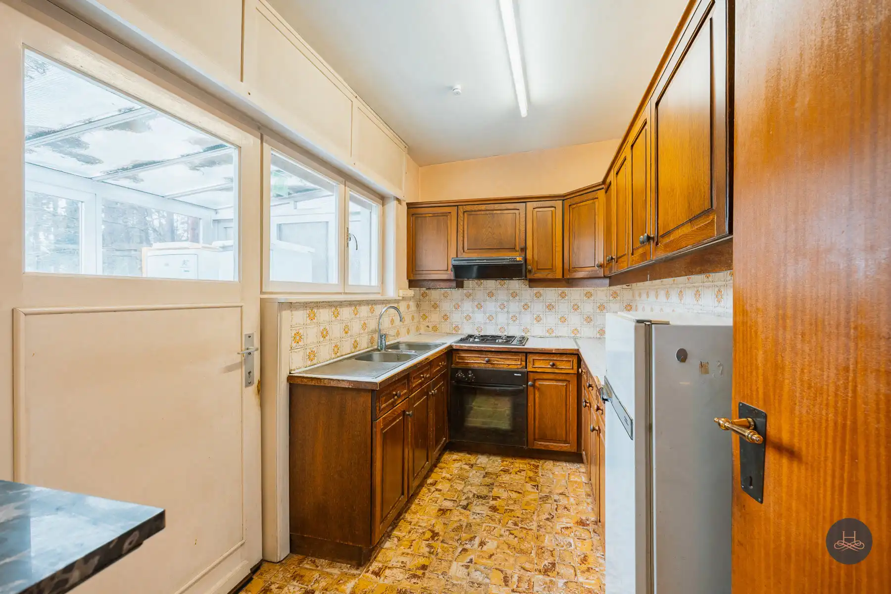 Charmante te renoveren open bebouwing op een royaal perceel foto 12