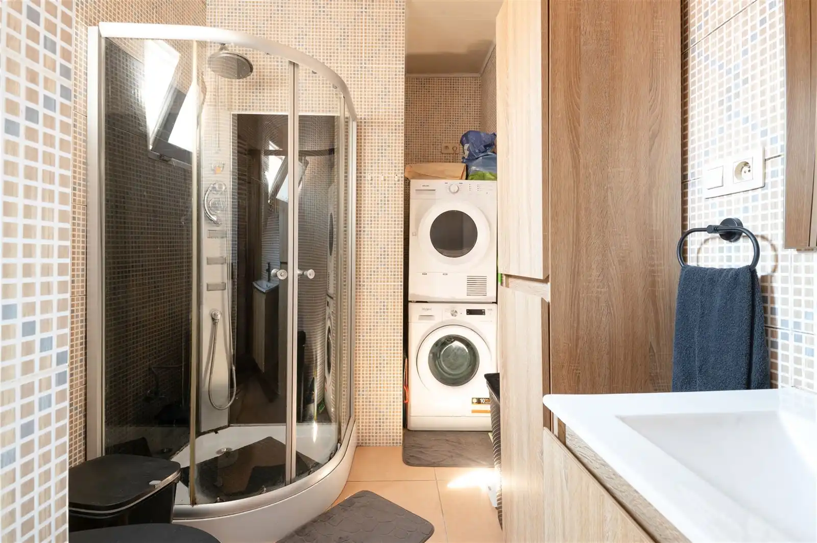 Woning met 4 slaapkamers en buitenruimte in Gent centrum. foto 6