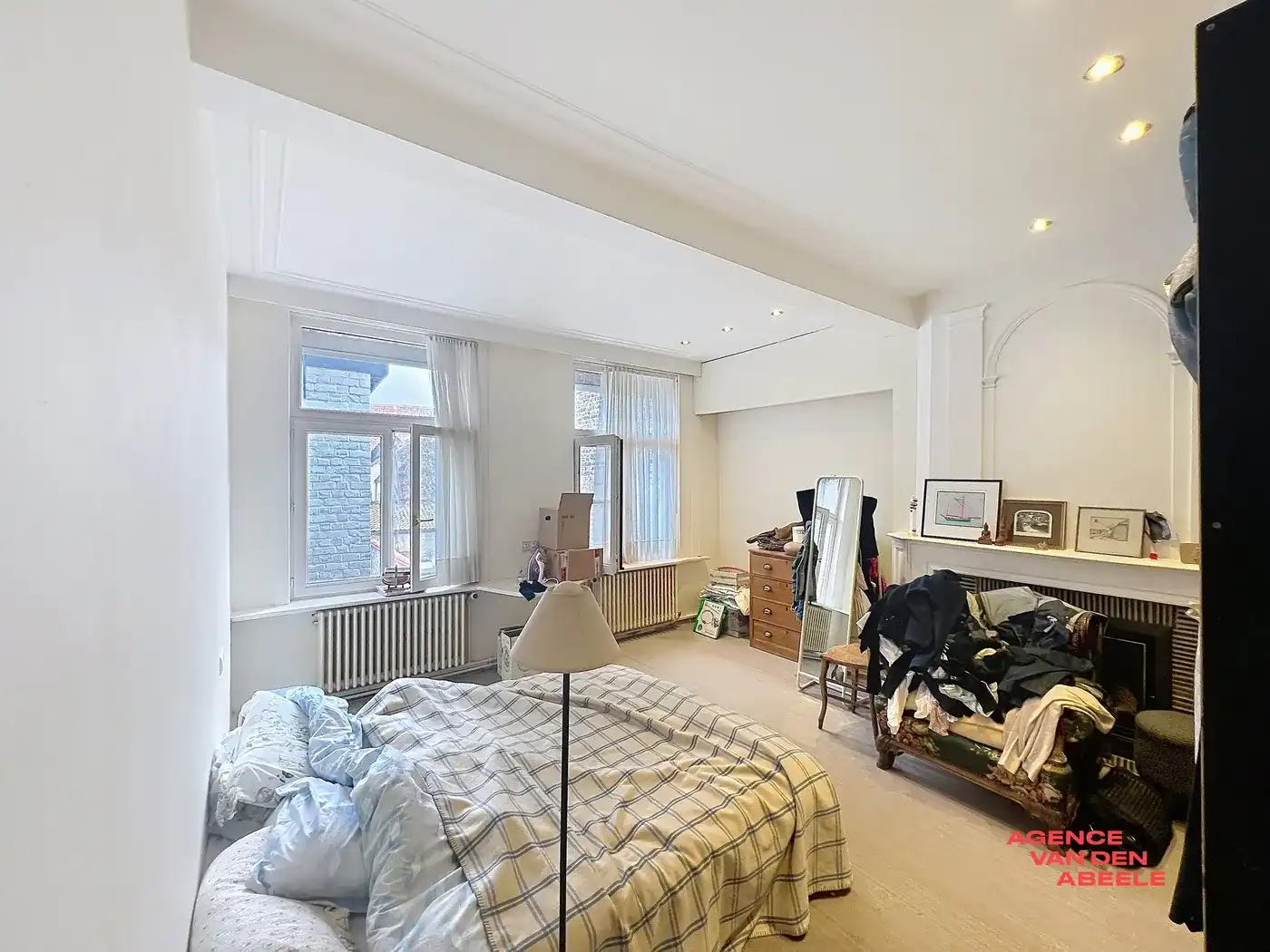 Centraal gelegen handelswoning met 4 slaapkamers en riante tuin  foto 15