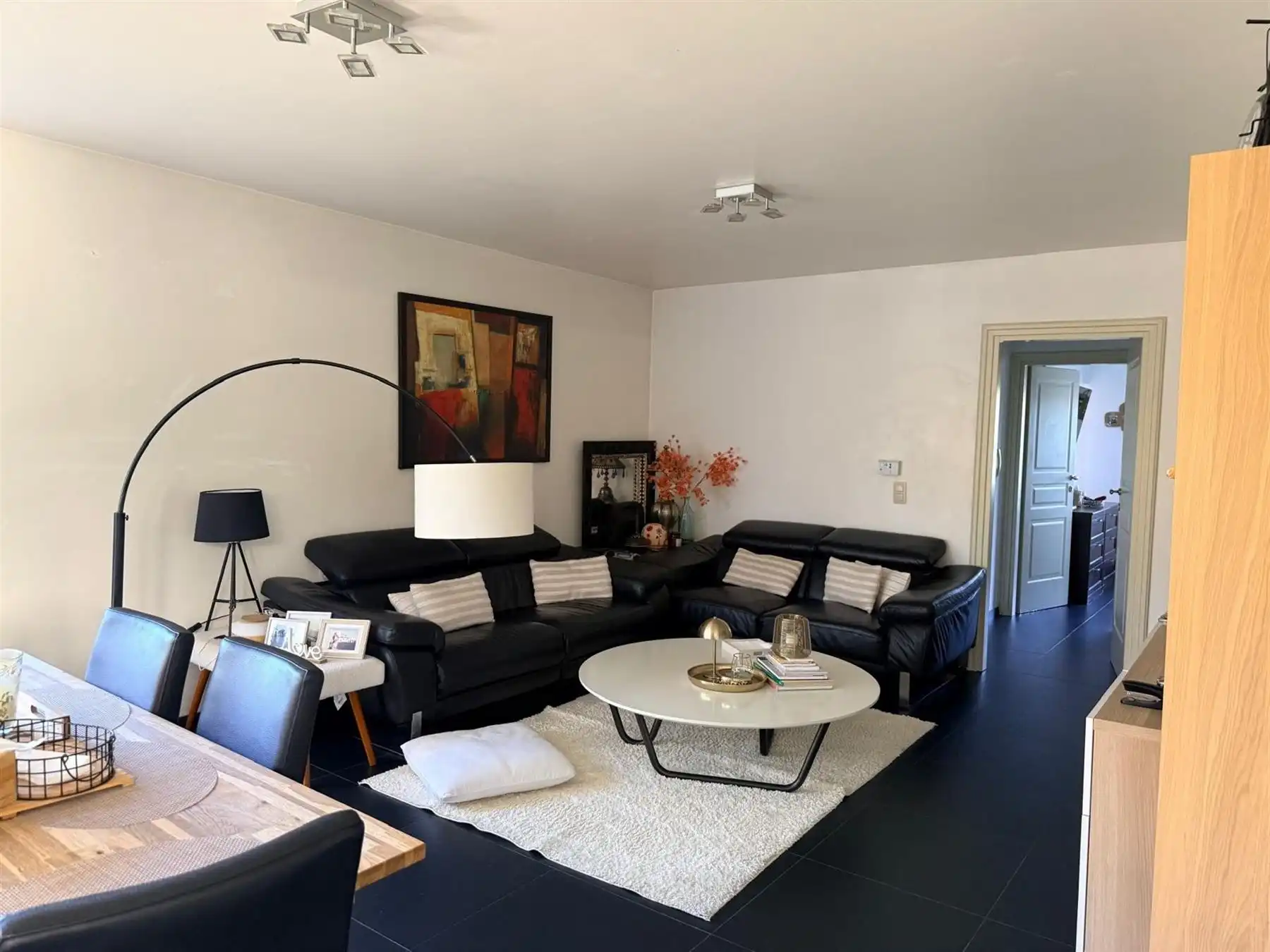 APPARTEMENT OP DE 1 E EN 2 E VERDIEPING INCLUSIEF GARAGE  foto 4