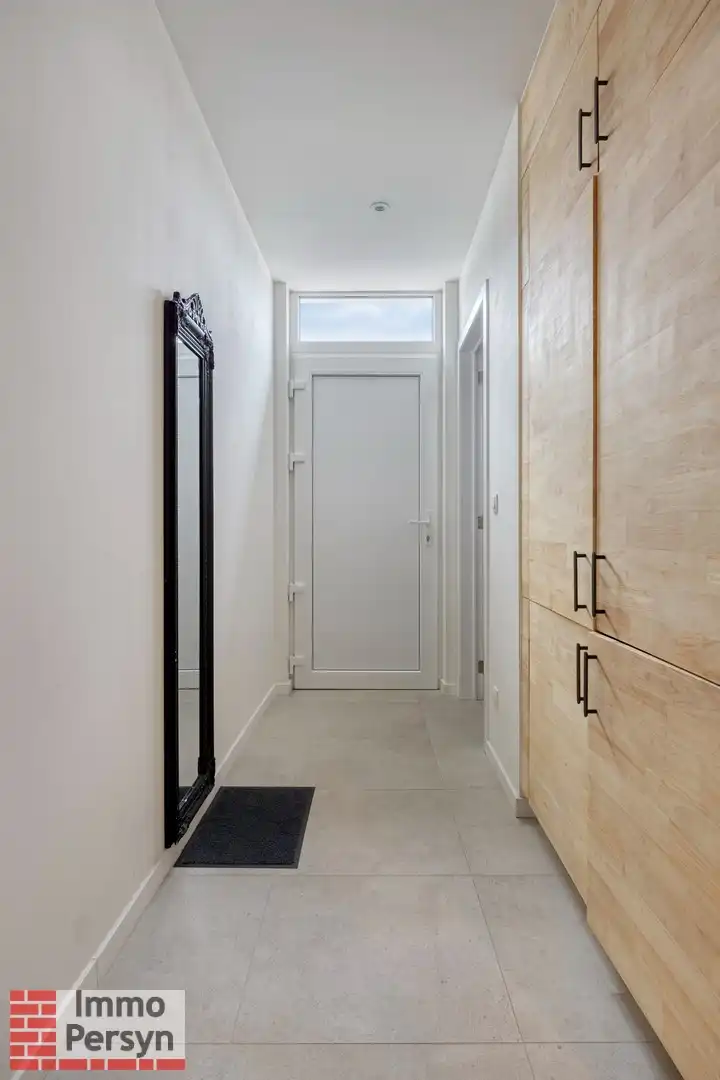 Moderne gezinswoning met 3 slaapkamers en gezellige tuin foto 7