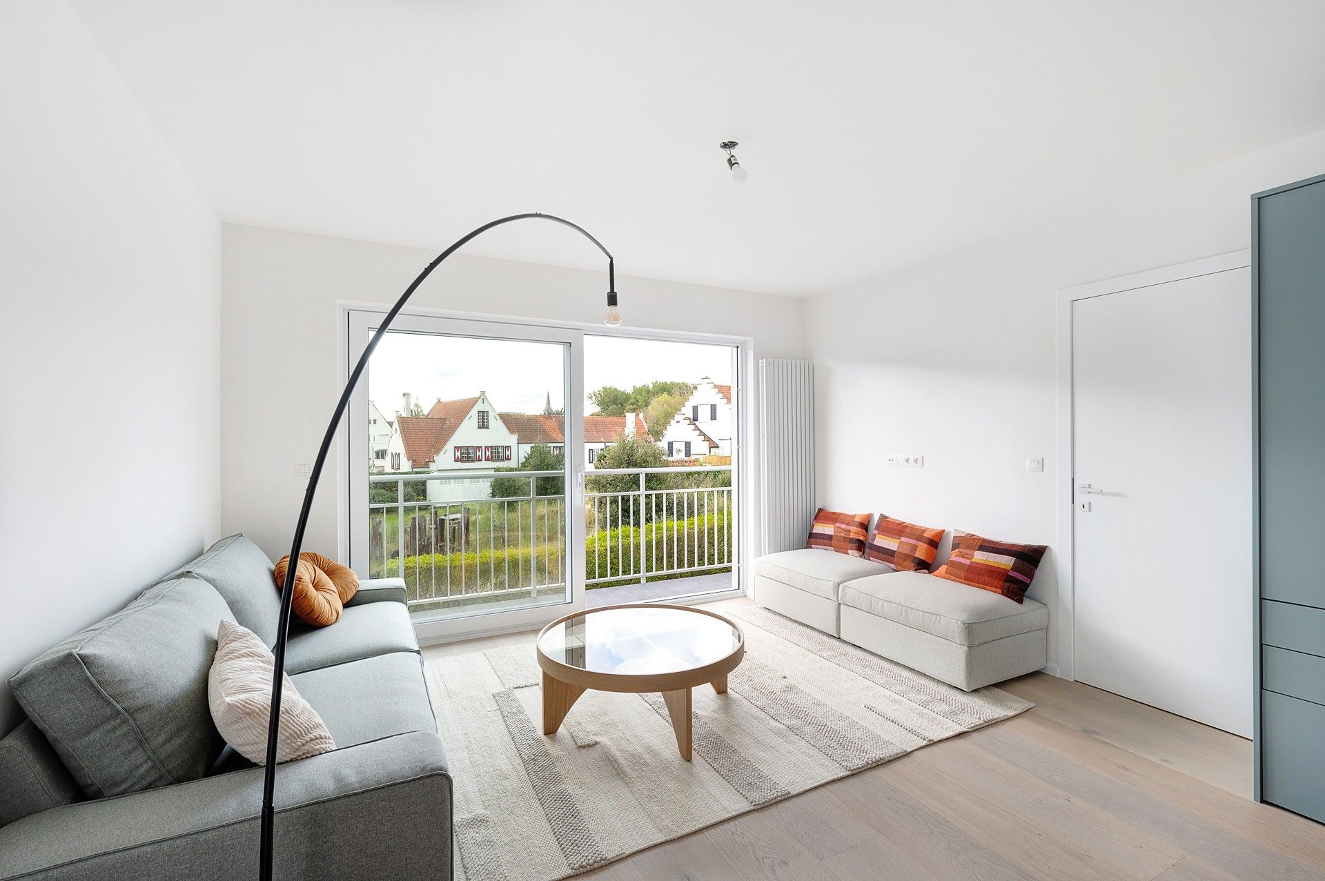 Prachtig afgewerkt appartement in villa residentie aan het strand te Duinbergen foto 3