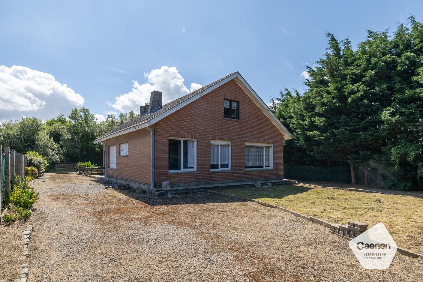 Renovatieproject gelegen aan natuurgebied foto 1