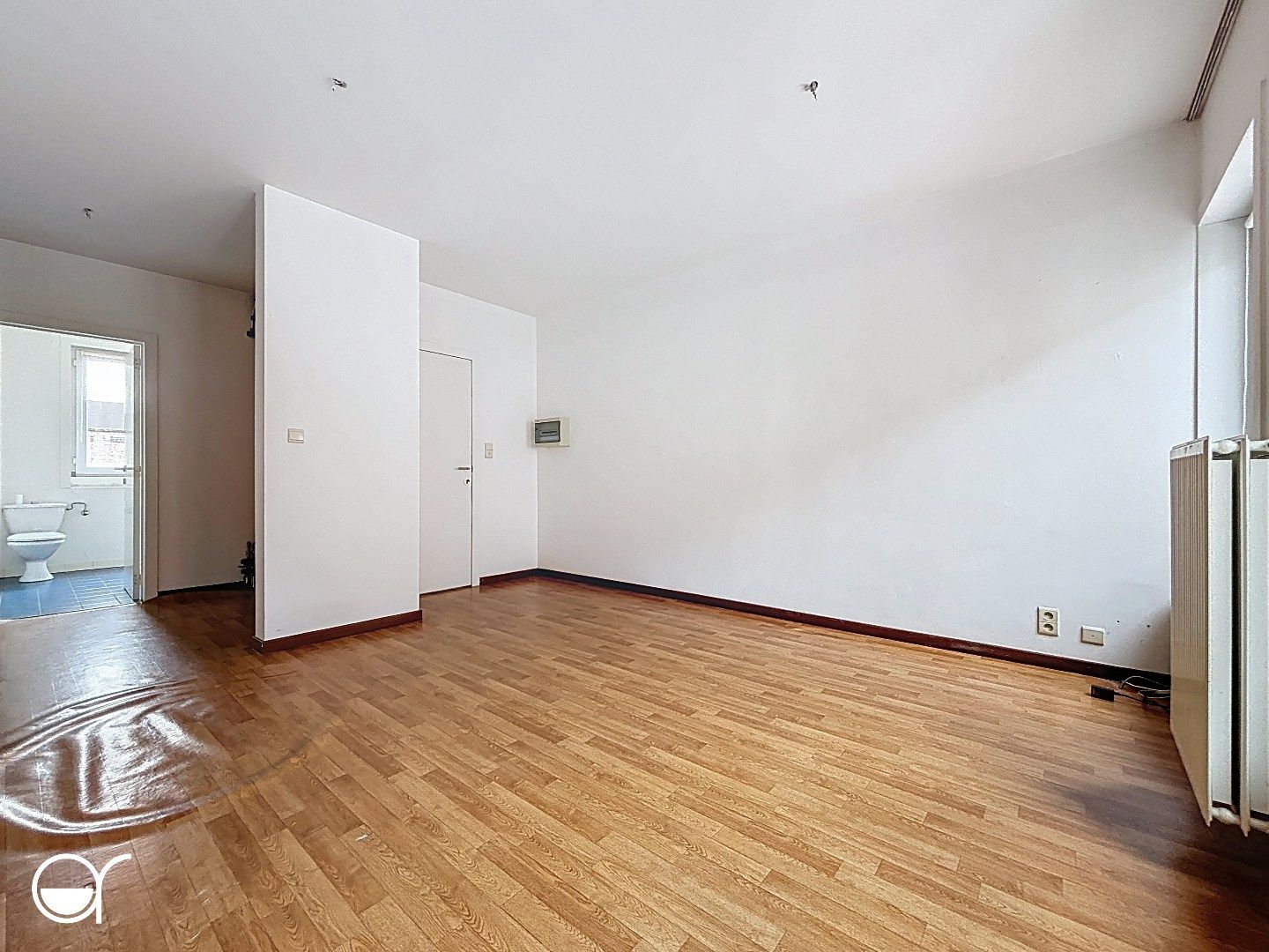 Op te frissen woning met grote tuin nabij Stropkaai foto 20