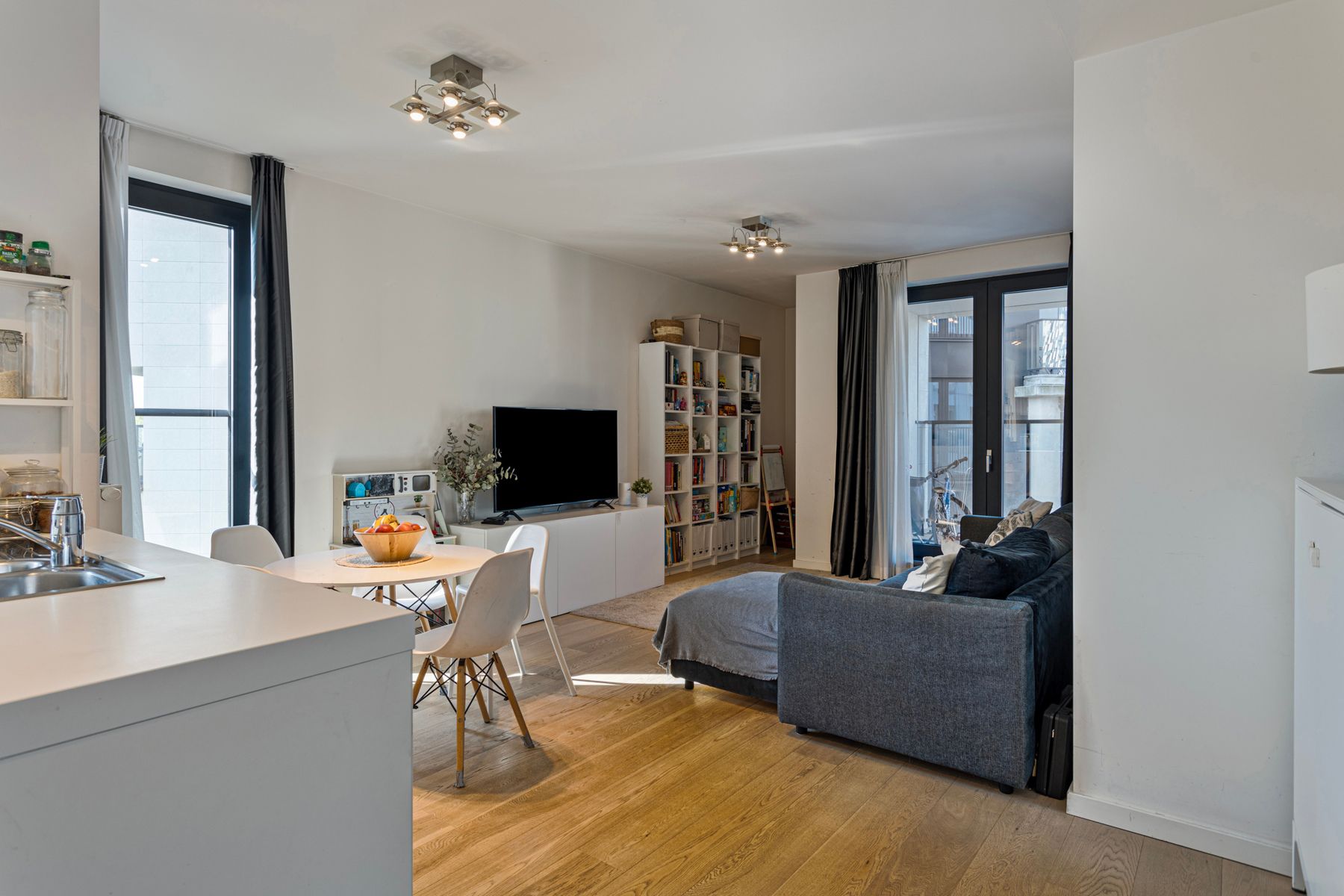 Appartement 3 slpk, 2 badk, 2 terrassen + staanplaats Quartier Leopold foto 6