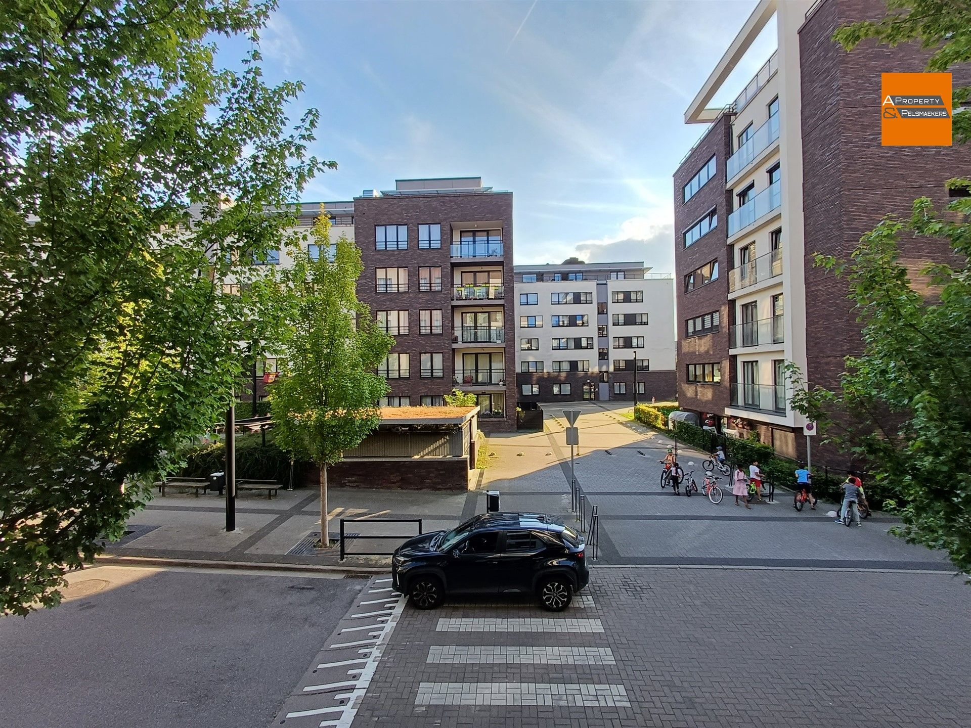 Ruime gemeubileerde studio met parkeerplaats en kelder foto 15