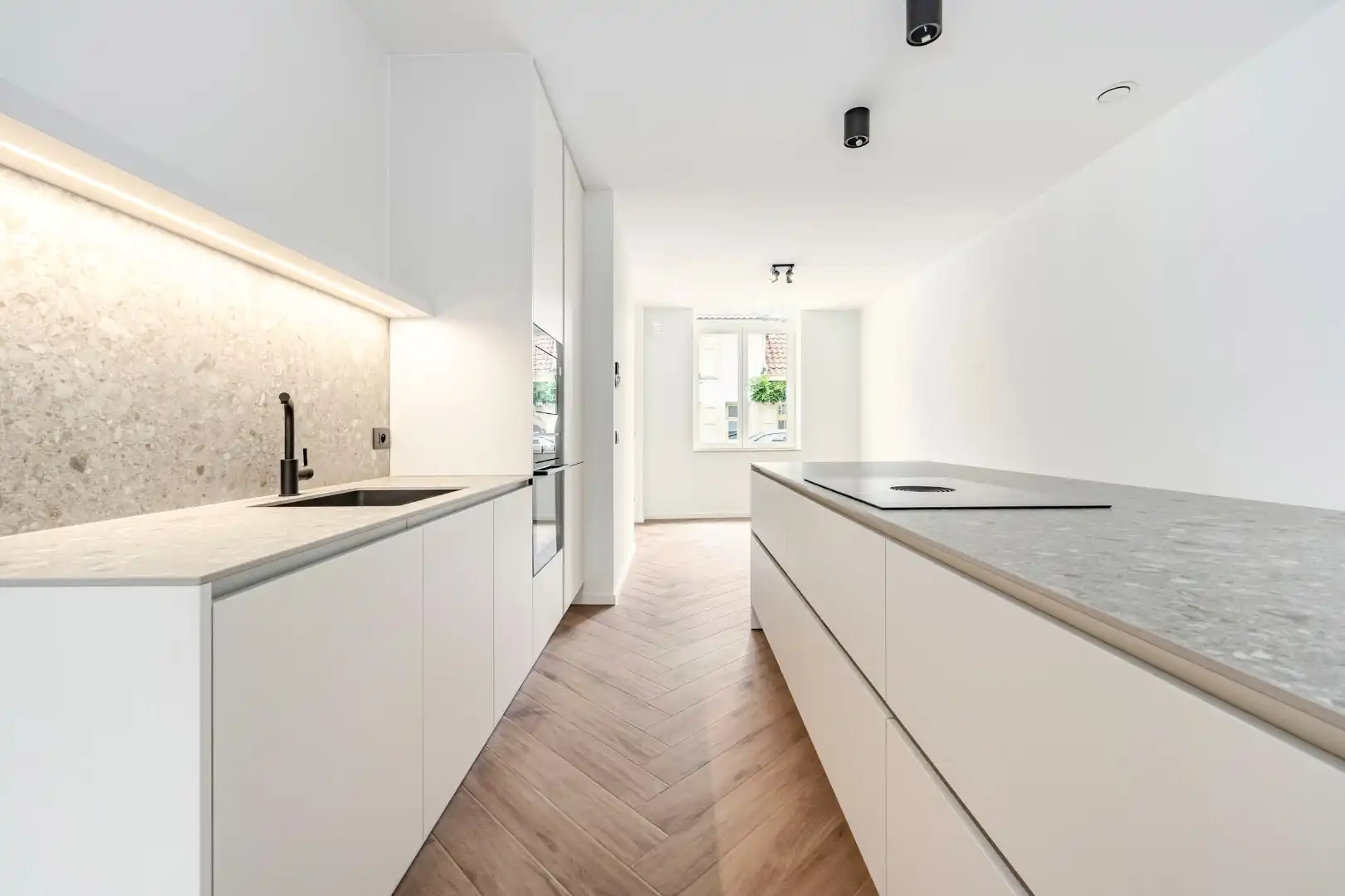 Exclusieve nieuwbouwwoning te huur met 3 slaapkamers in het hart van Brugge foto 7