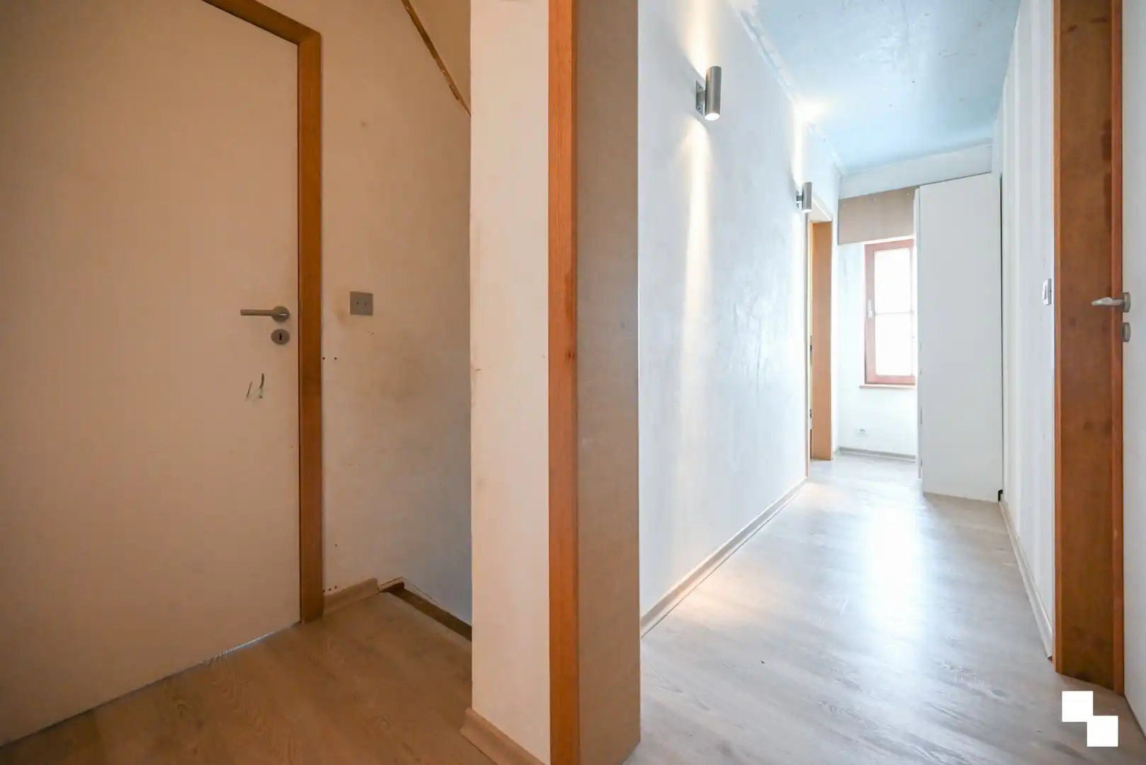Energiezuinige, gerenoveerde gezinswoning met inpandige garage foto 25