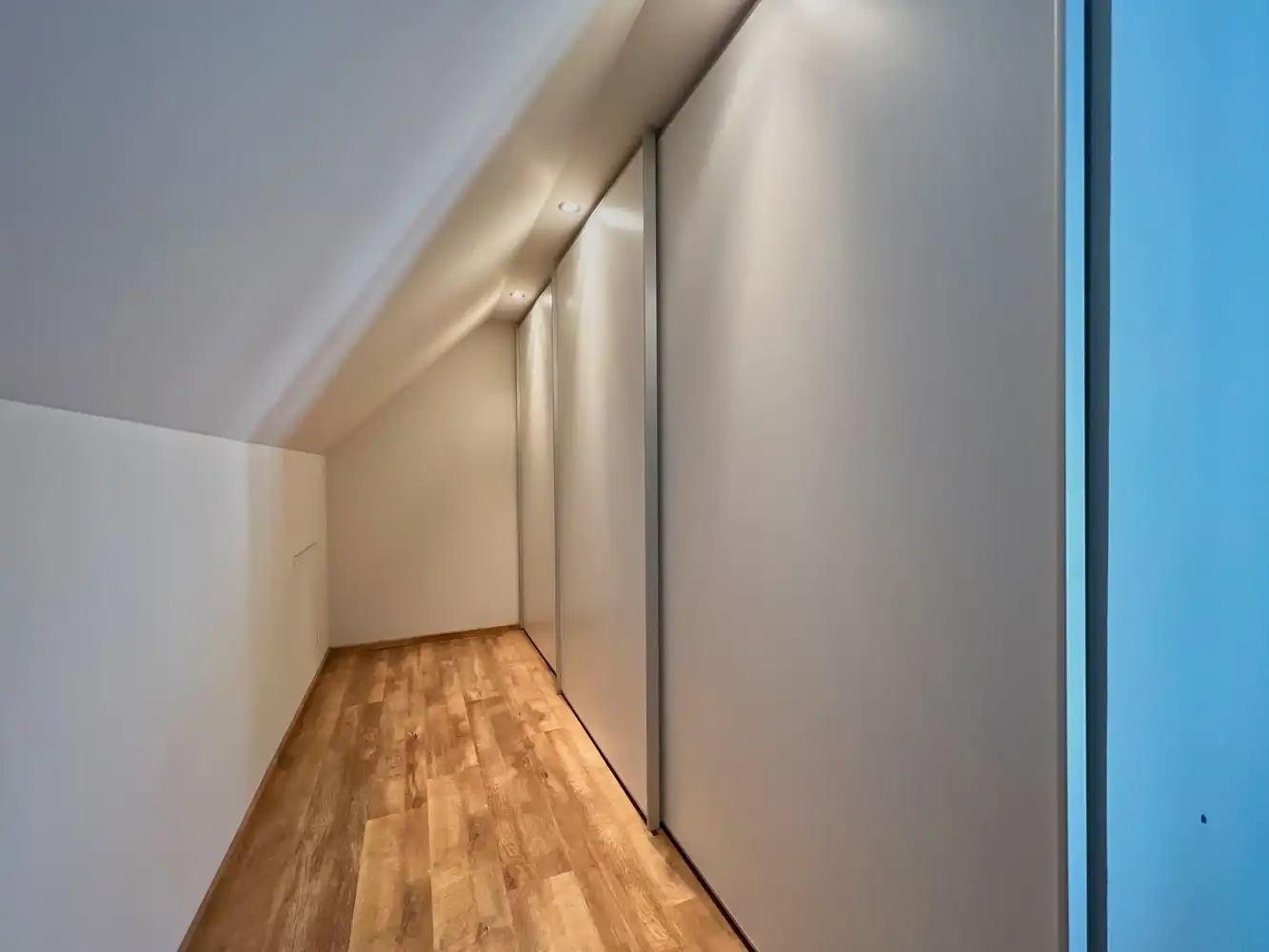 Villa met 2 loodsen (300m² / 150m²) op ca.1850m² foto 15