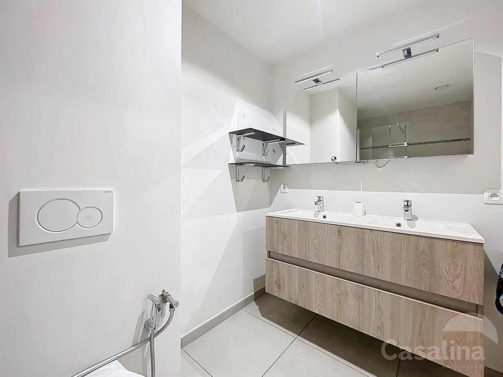 Twee slaapkamer appartement op gelijksvloers met ruim terras foto 7