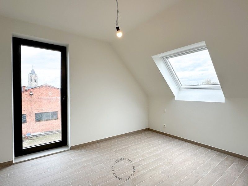 Prachtig gelegen nieuwbouwappartement met drie slaapkamers, groot terras en autostaanplaats foto 16