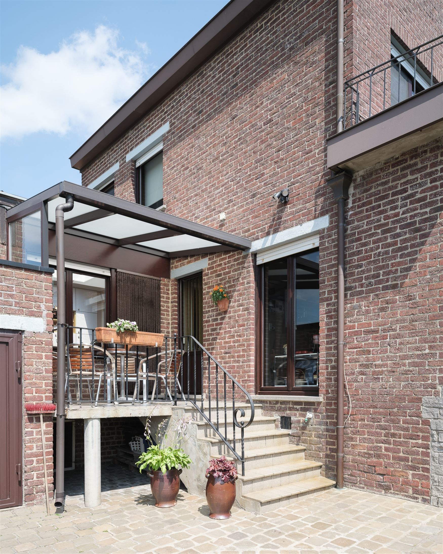 Solide & ruime woning  foto 3