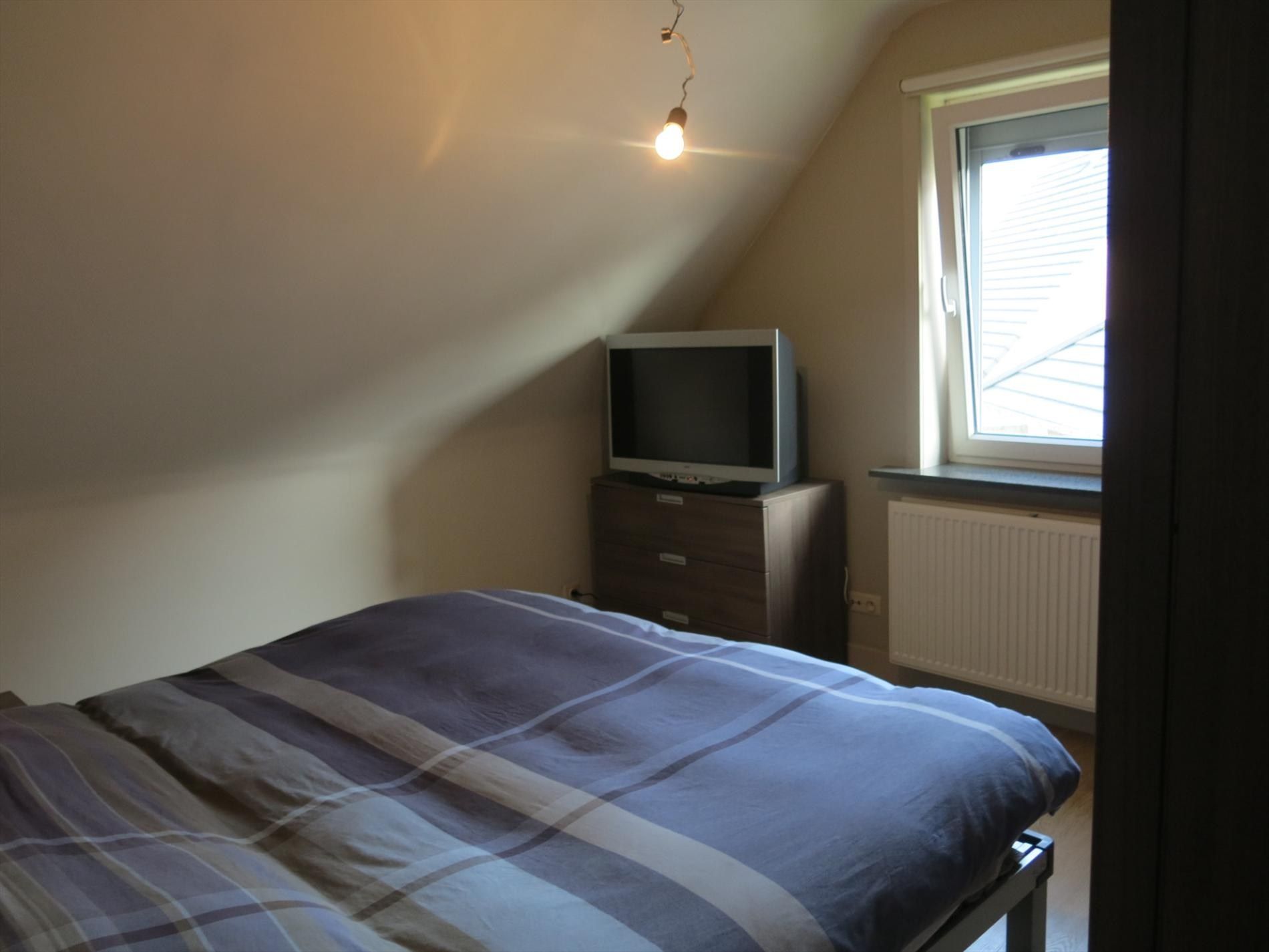 Uiterst verzorgde woning met zongerichte tuin en 3 slaapkamers foto 8