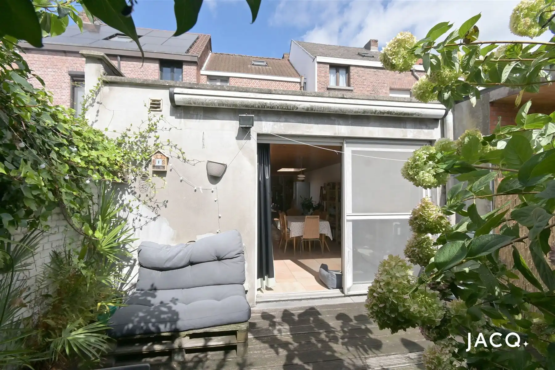 Op te frissen woning met 3slpk's, garage en zuid-terras! foto 22