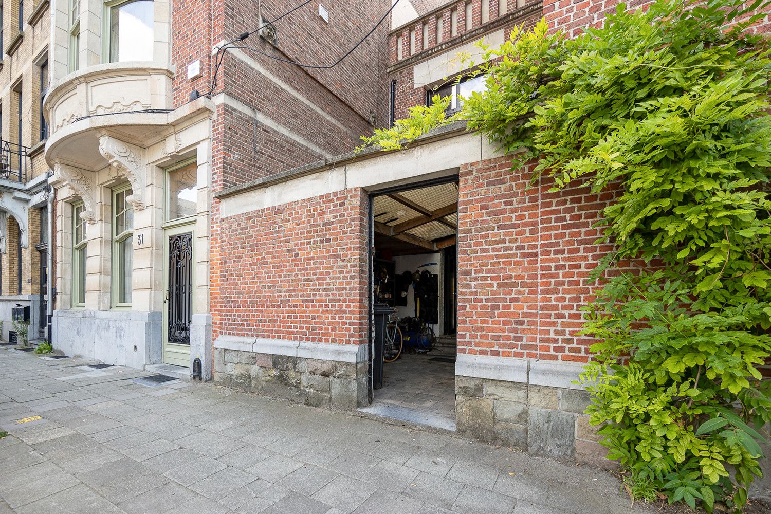 In optie: kevin@wellimmo.net voor meer info! Prachtige art-deco herenwoning van 302m² op ideale locatie nabij het Albertpark te Antwerpen foto 32