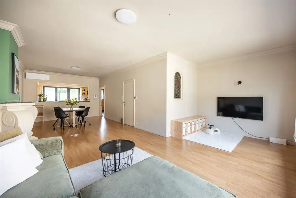 Riume, instapklare bel-etage met zonnige tuin foto 5