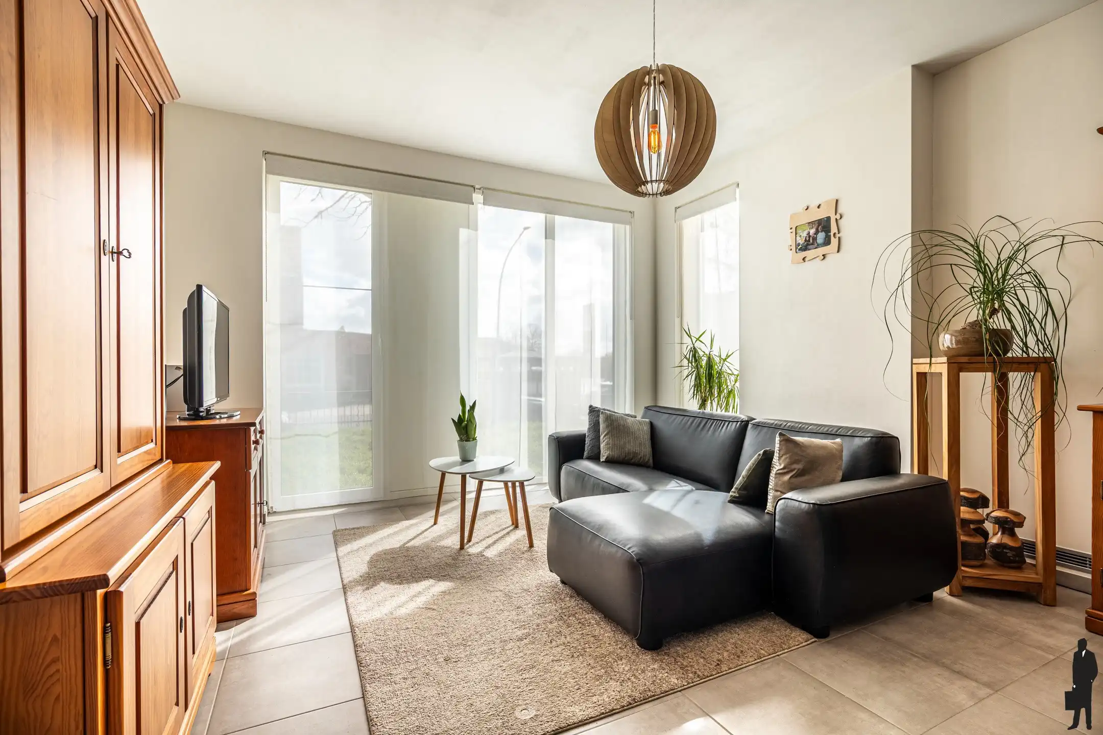 Instapklaar gelijkvloers appartement met tuin en carport foto 5