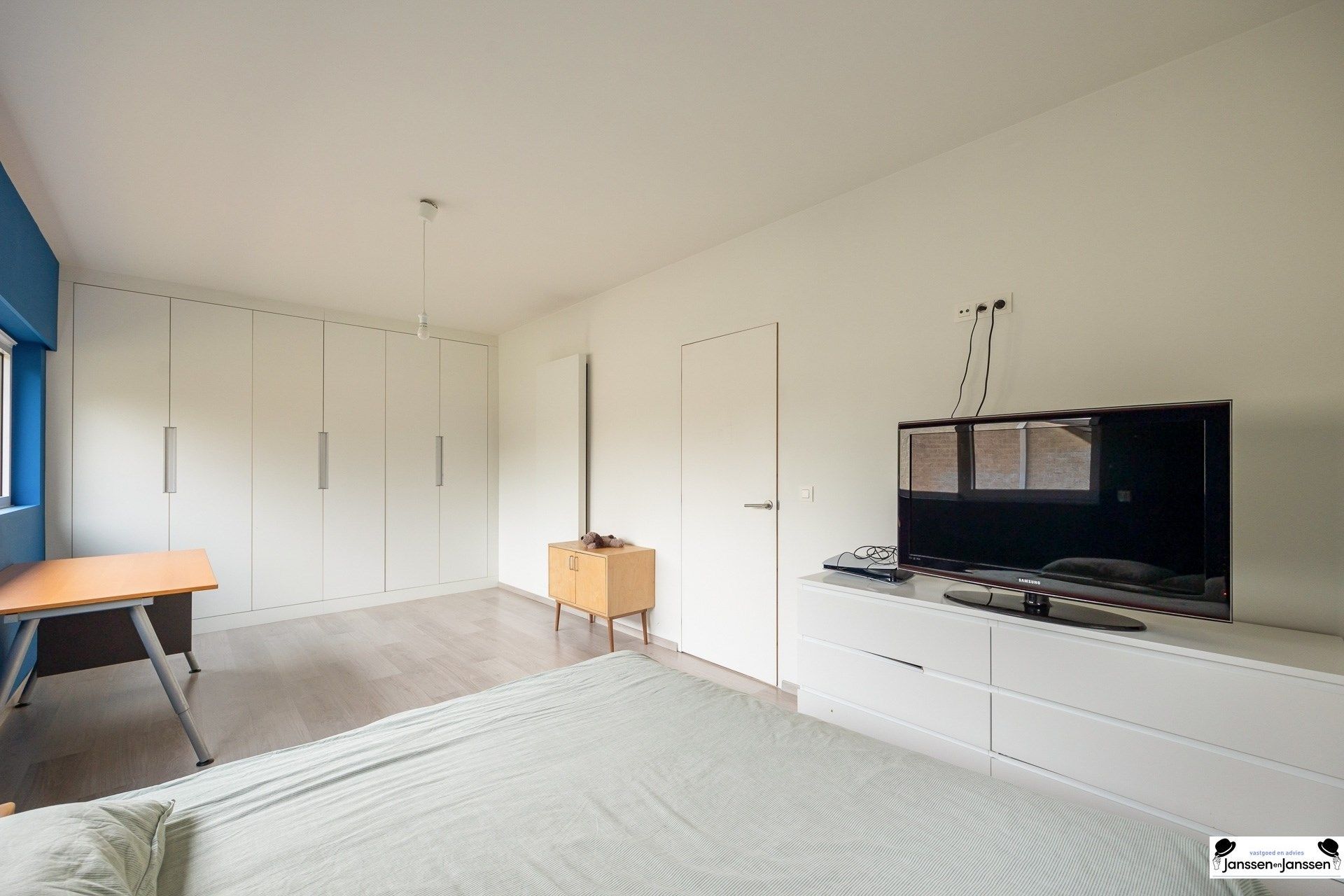 Instapklare, volledig gerenoveerde woning op royaal perceel! foto 21