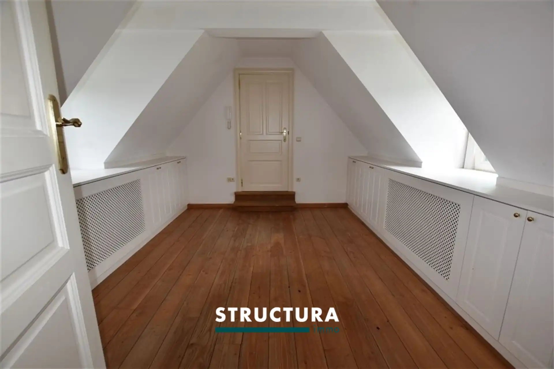 Unieke villa te huur in Humbeek foto 12