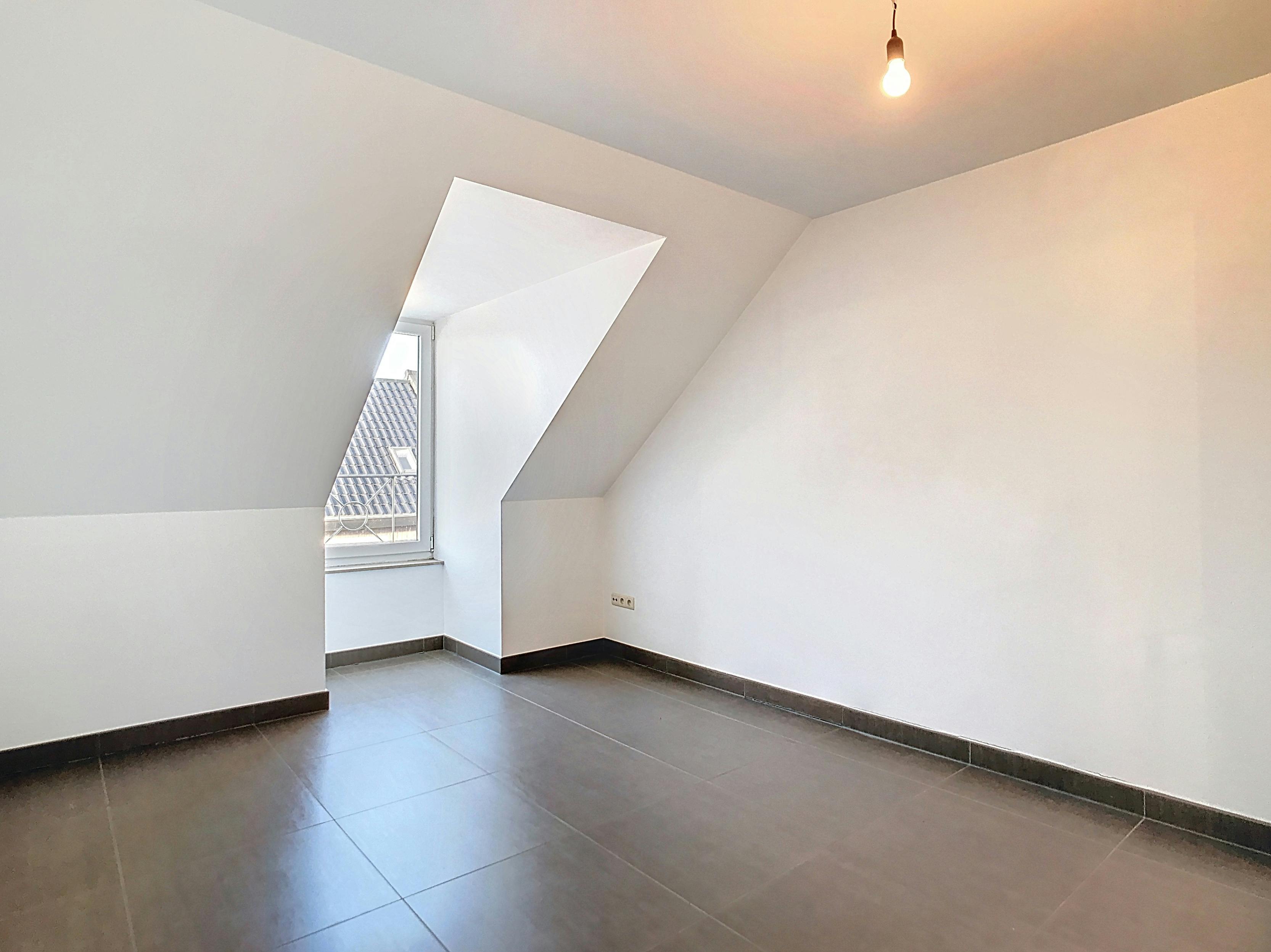 Goed gelegen energiezuinig dakappartement te Kruibeke foto 13