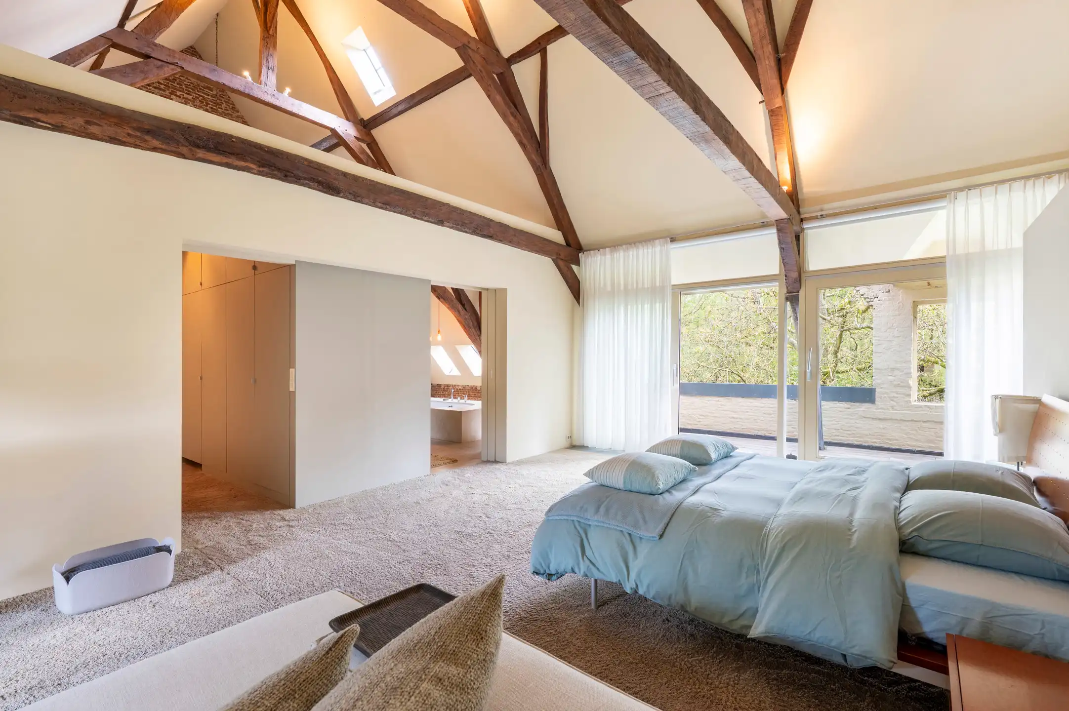 RIJMENAM - Uitzonderlijk gerenoveerde 18e-eeuwse hoeve foto 12