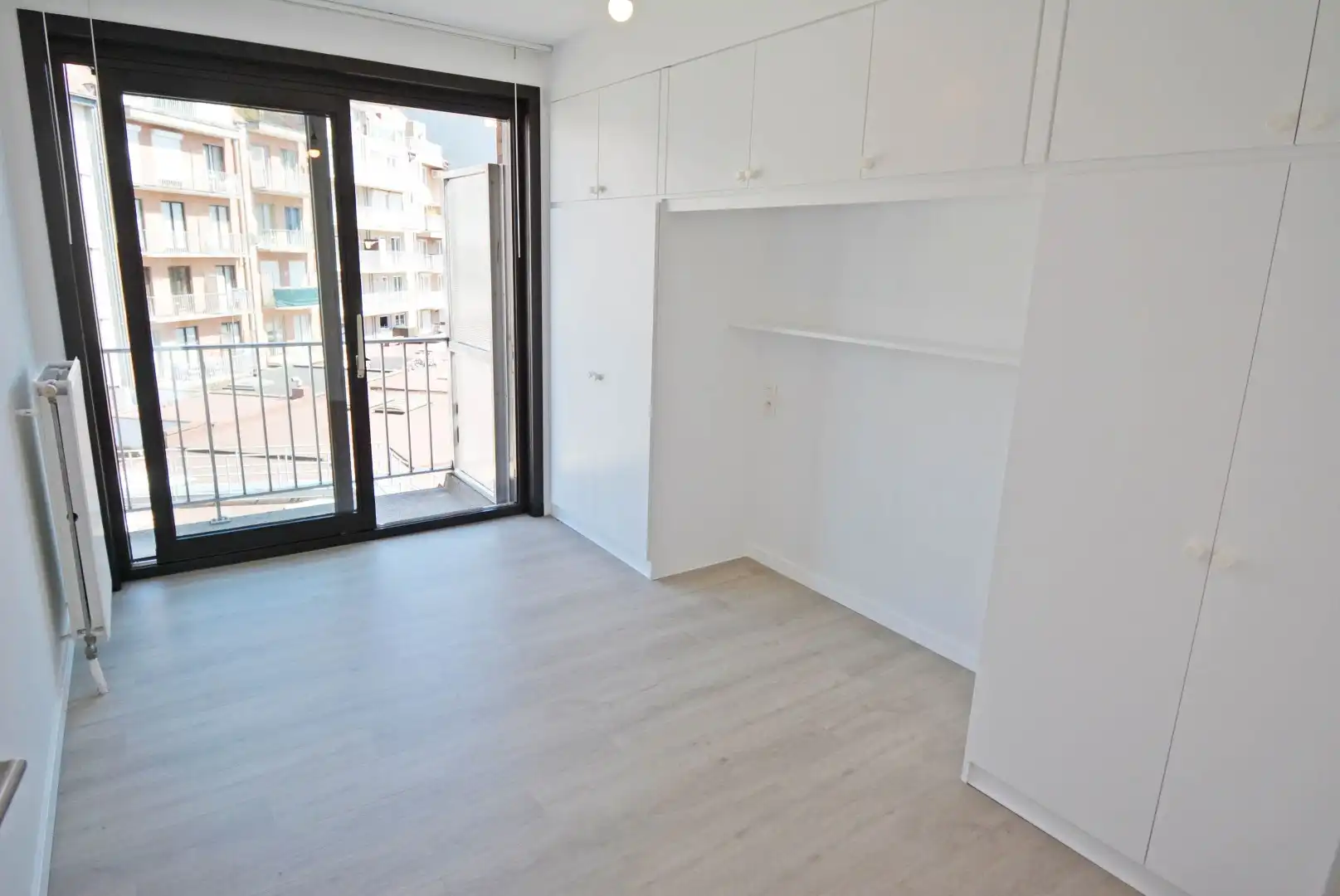 Aangenaam en  ruim  2-slaapkamerappartement op 200m van zee met open zicht foto 7