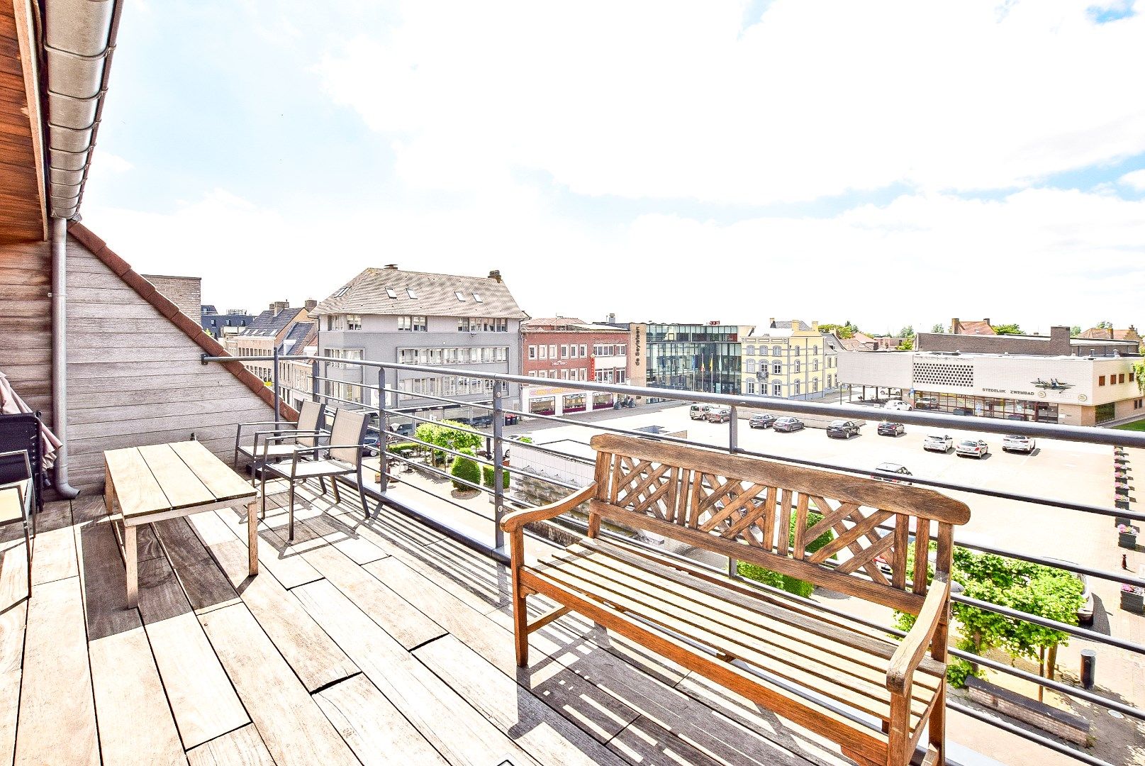 Penthouse met 3 slaapkamers op wandelafstand van de markt. foto 8