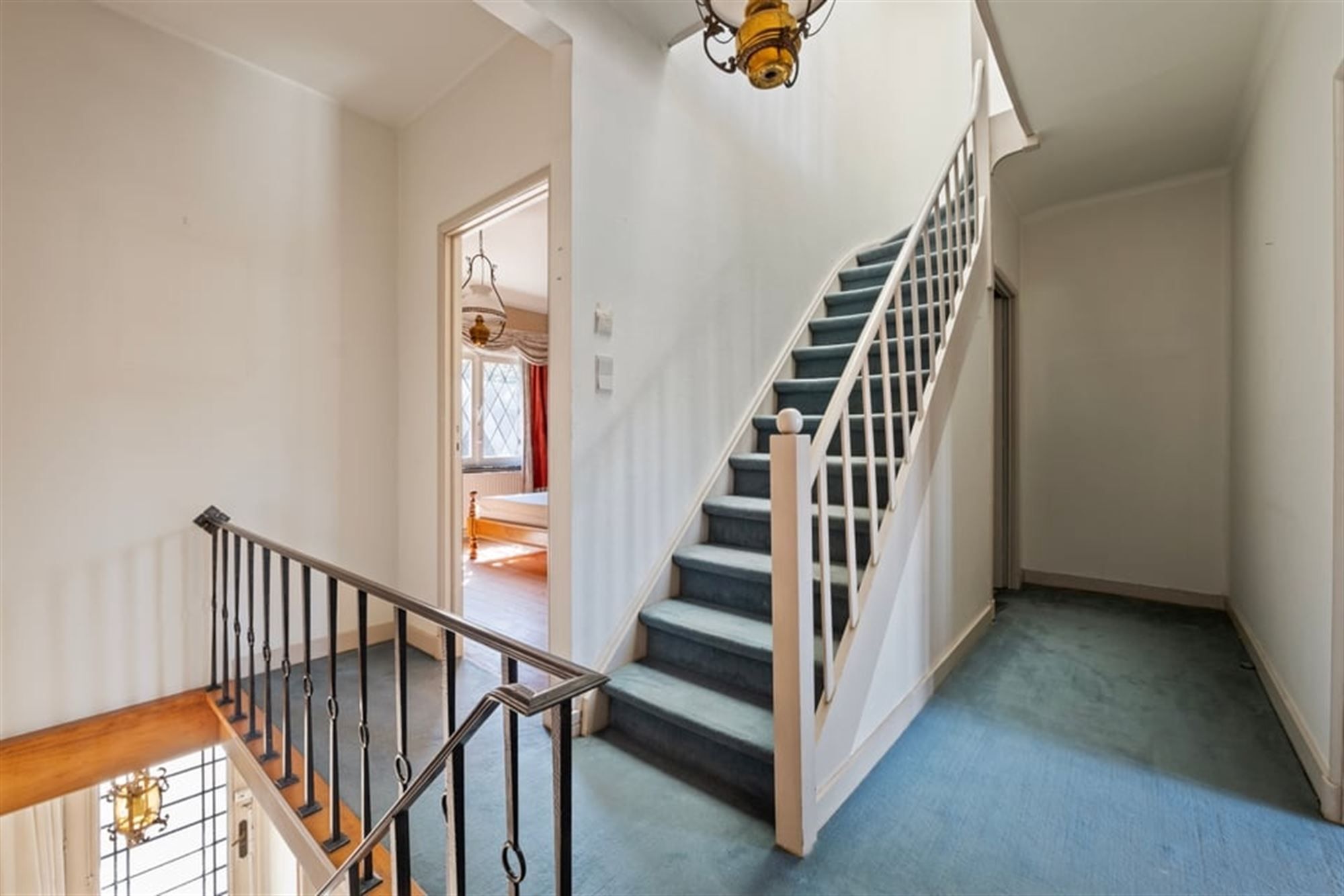 OP TE FRISSEN STADSWONING MET VEEL POTENTIEEL IN SINT-TRUIDEN  foto 14
