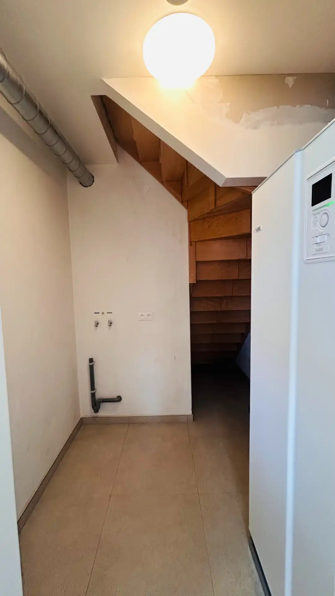 Ruime nieuwbouwwoning met 3 slaapkamers en eigen parkeerplaats in groene woonwijk De Weverie foto 6