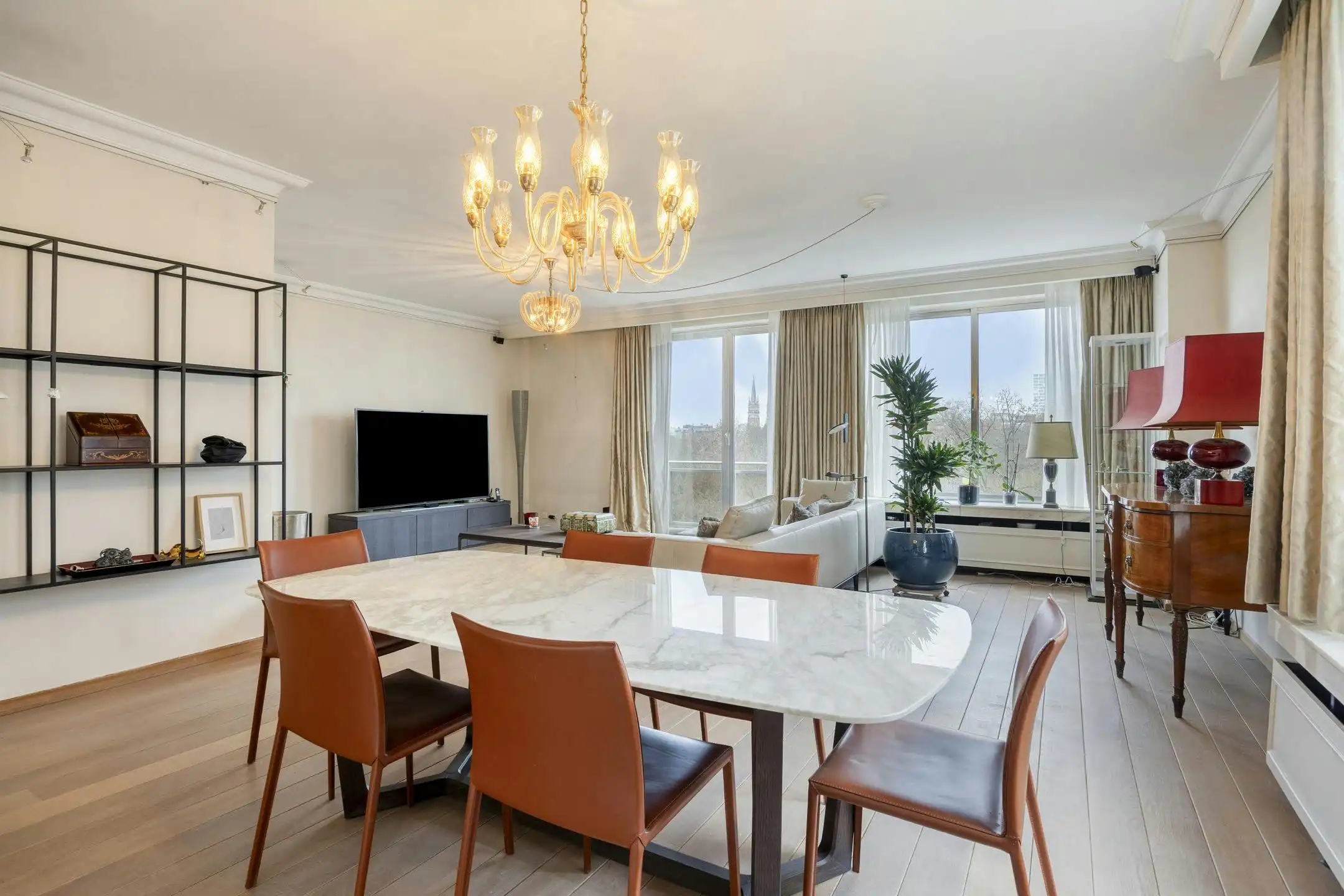 Appartement met twee slaapkamers en parkzicht te koop in Antwerpen centrum foto 8