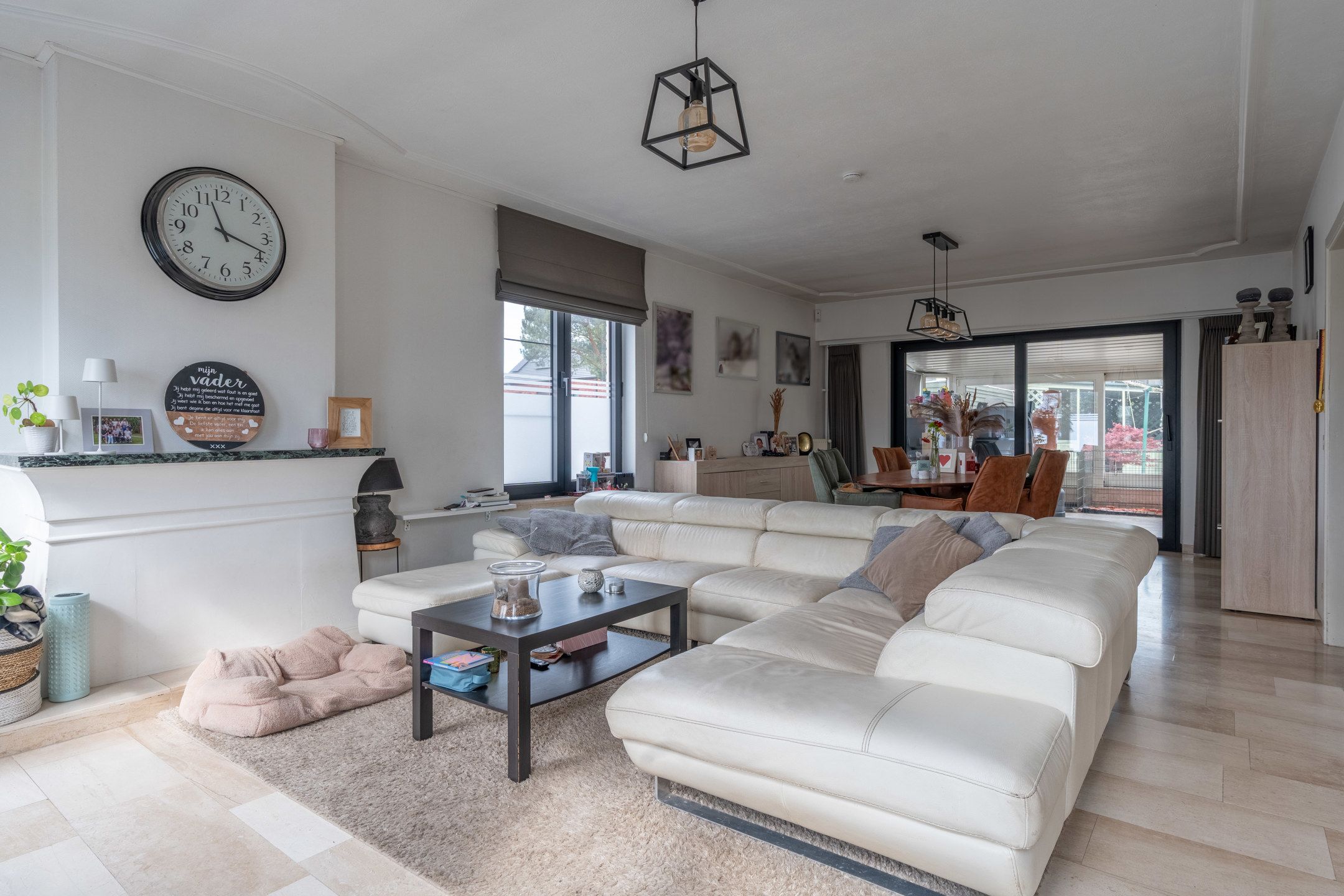 Ruime woning op gunstig gelegen perceel van 922 m² foto 5