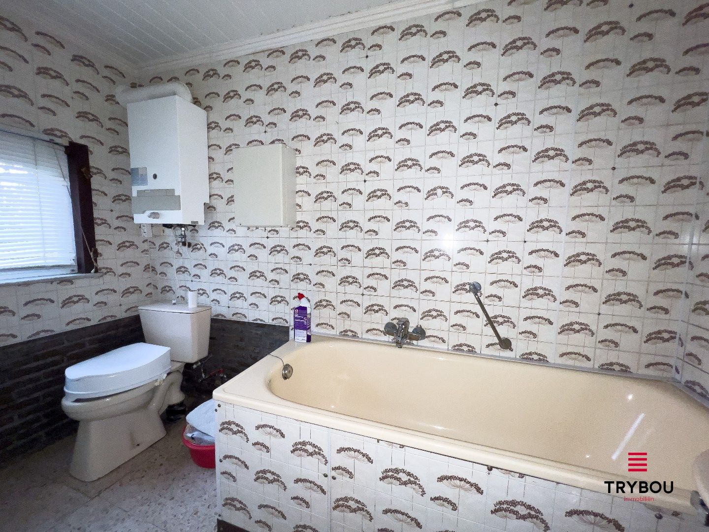 Te renoveren woning in centrum van Houthulst op perceel van 1042m² foto 9