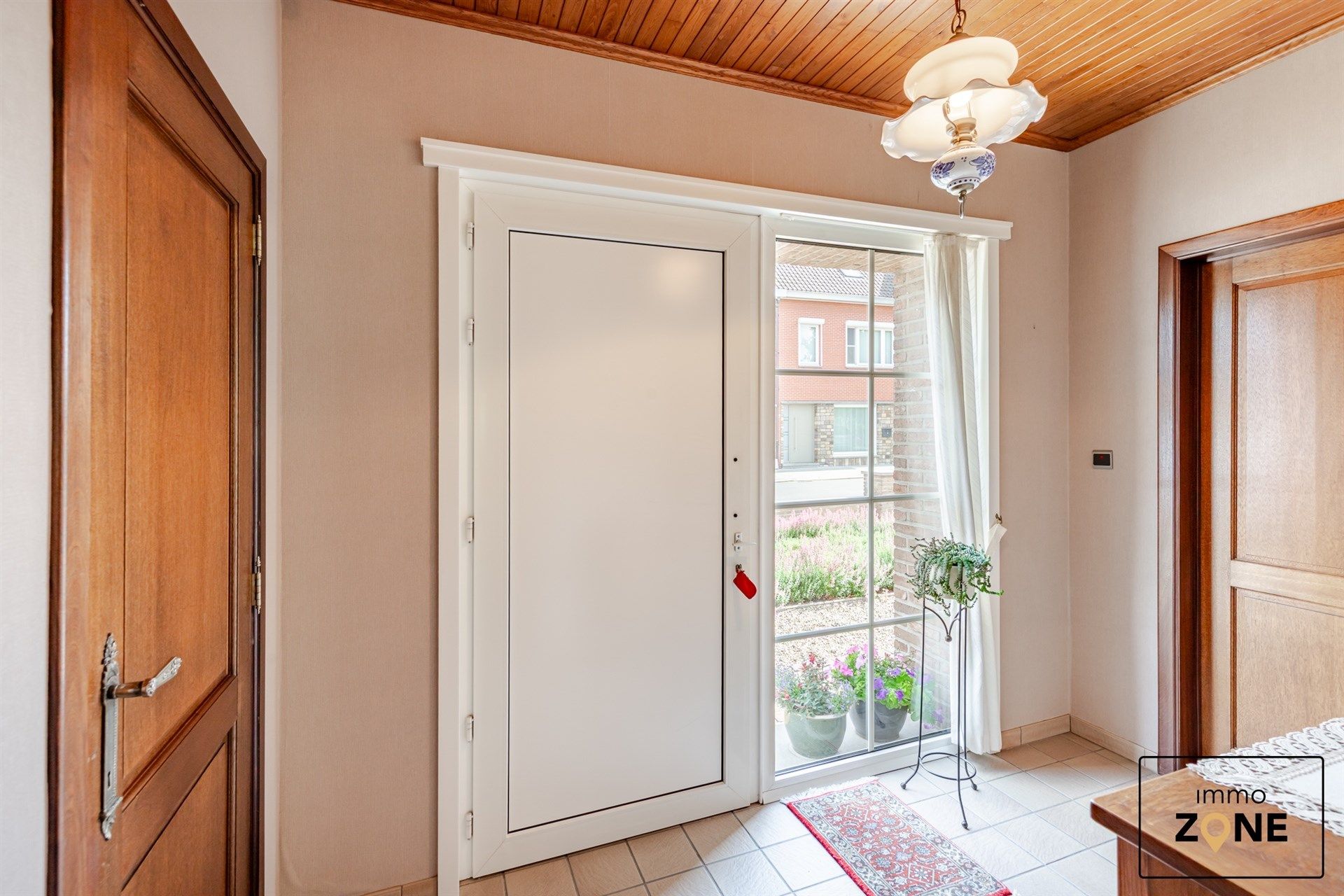Ruime kangeroewoning met 4 slaapkamers in De Klinge  foto 3