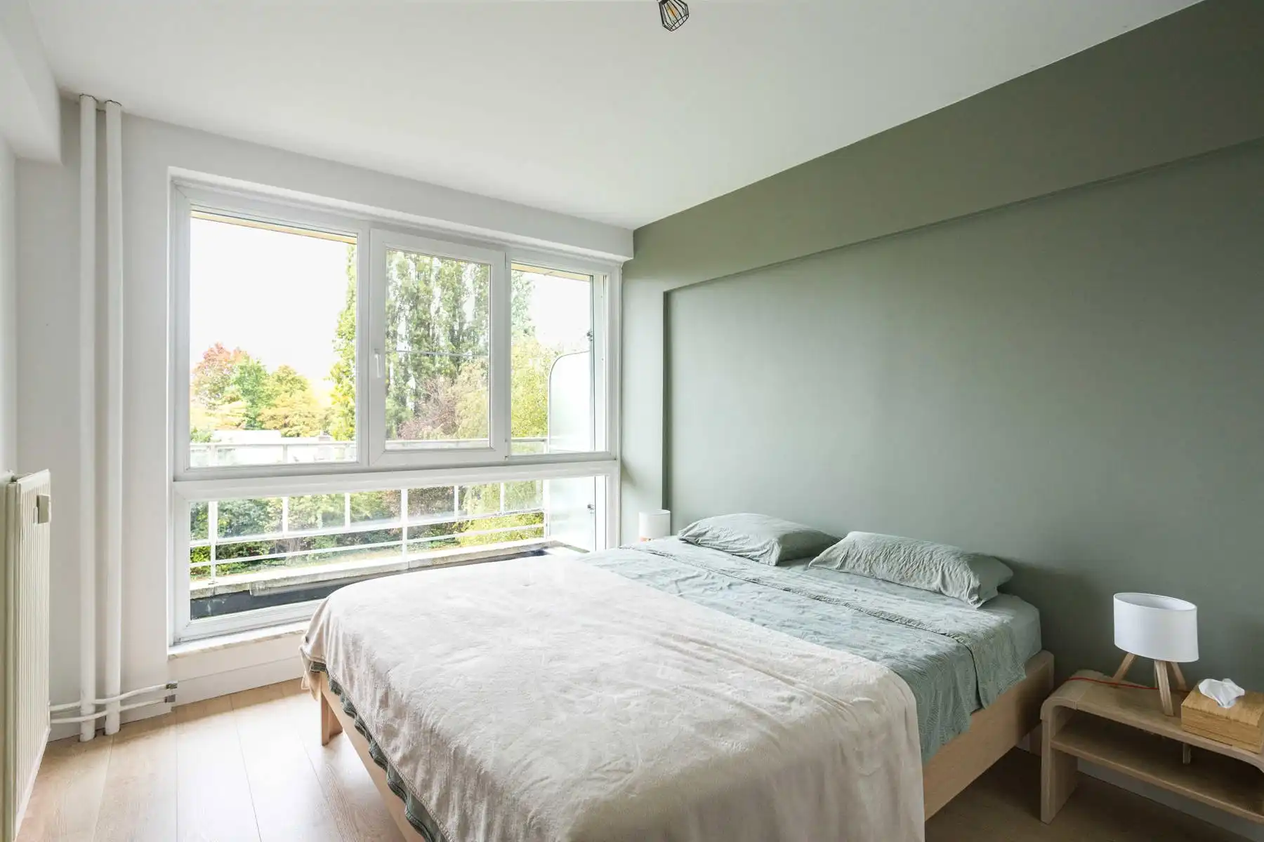 Instapklaar appartement met terras en prachtig uitzicht! foto 28