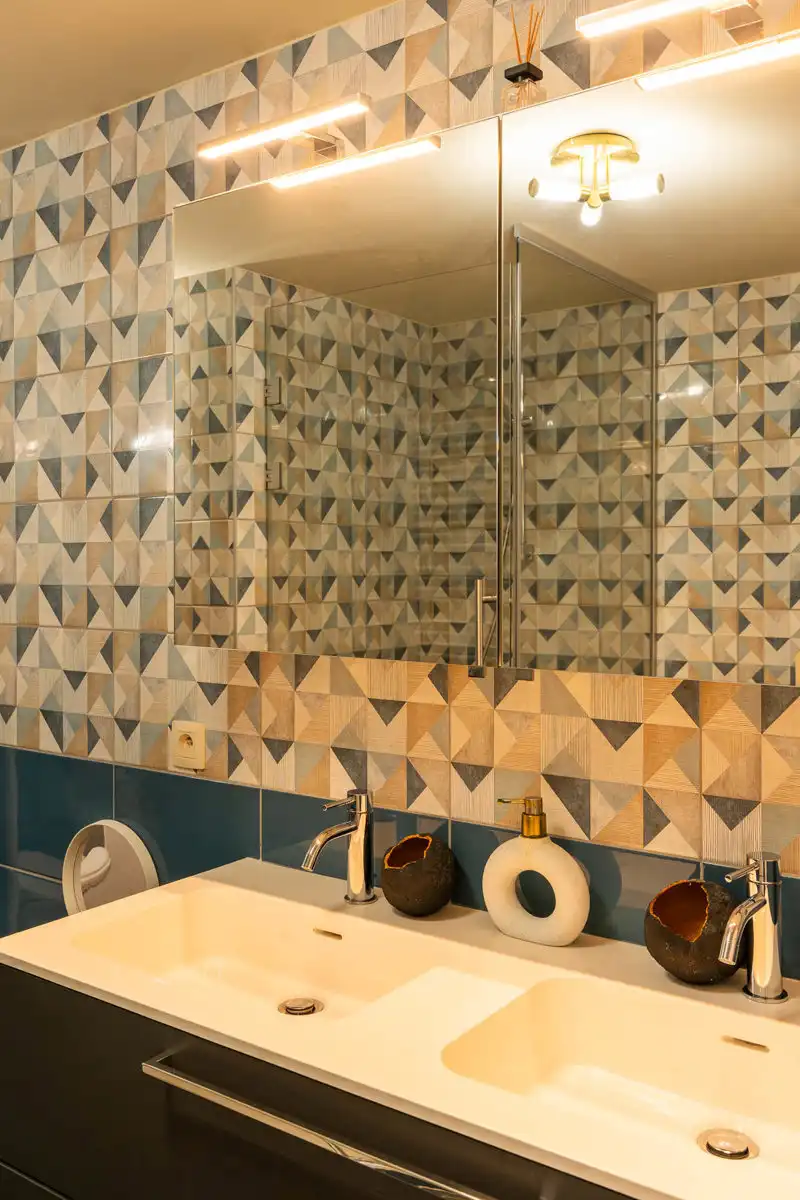 Ruime, energiezuinige woonst met terras, tuin en garage foto 16