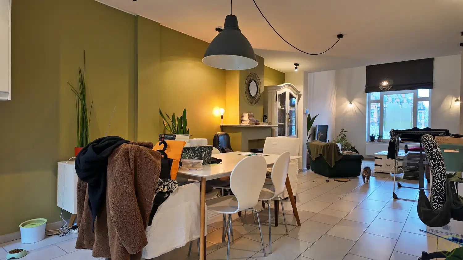 Gezellig duplex appartement nabij het station van Eeklo! foto 6