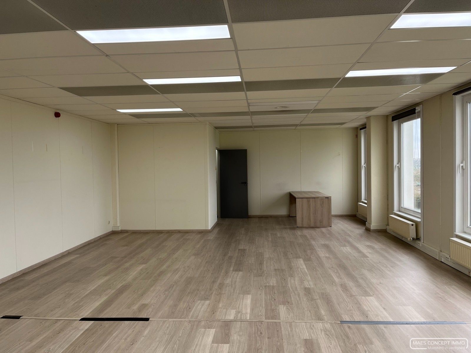 Kantoor te huur in Waregem op top-locatie - 225 m2 foto 4