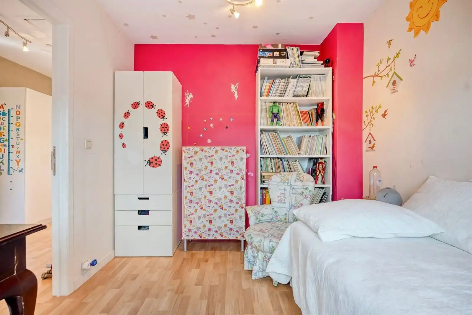 Instapklare gezinswoning met 4 slaapkamers op toplocatie in Elsdonk! foto 23