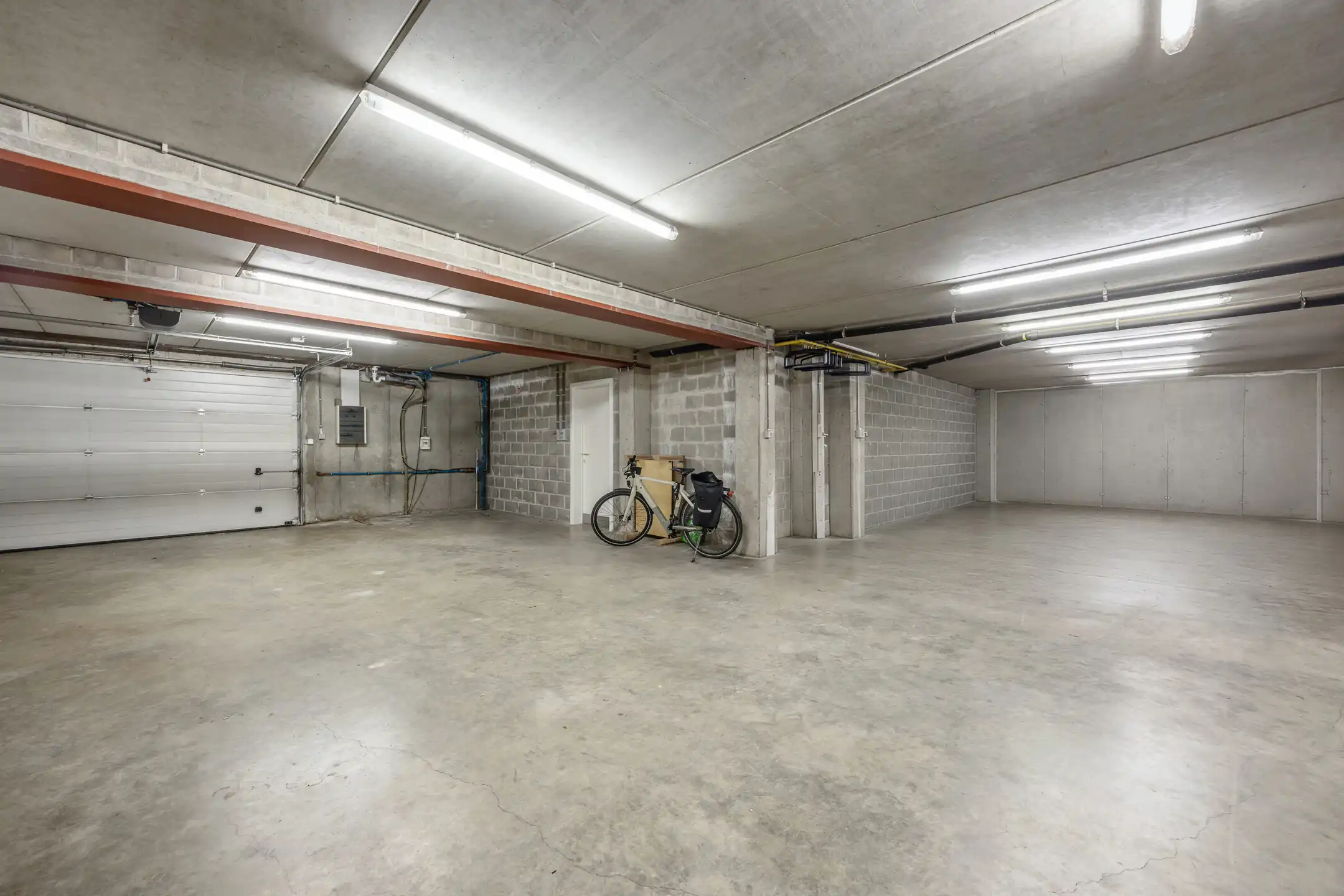 Centrale residentie met handelsruimte te Bilzen foto 51