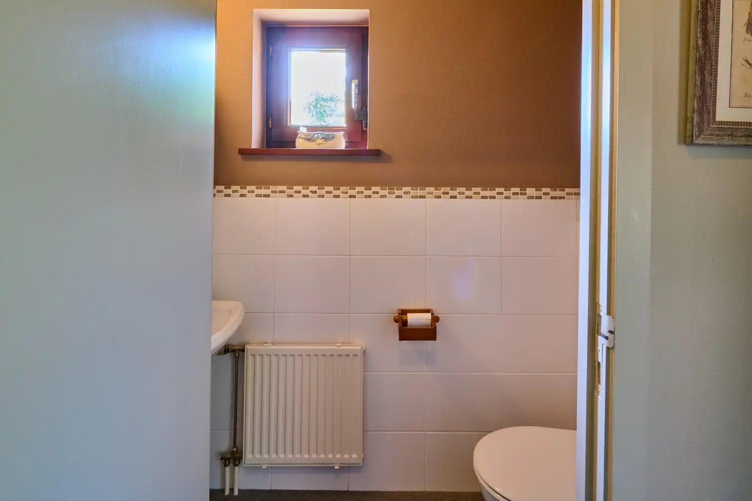 Karaktervolle woning met praktijkruimte,  4 slaapkamers en zuidgerichte tuin foto 12