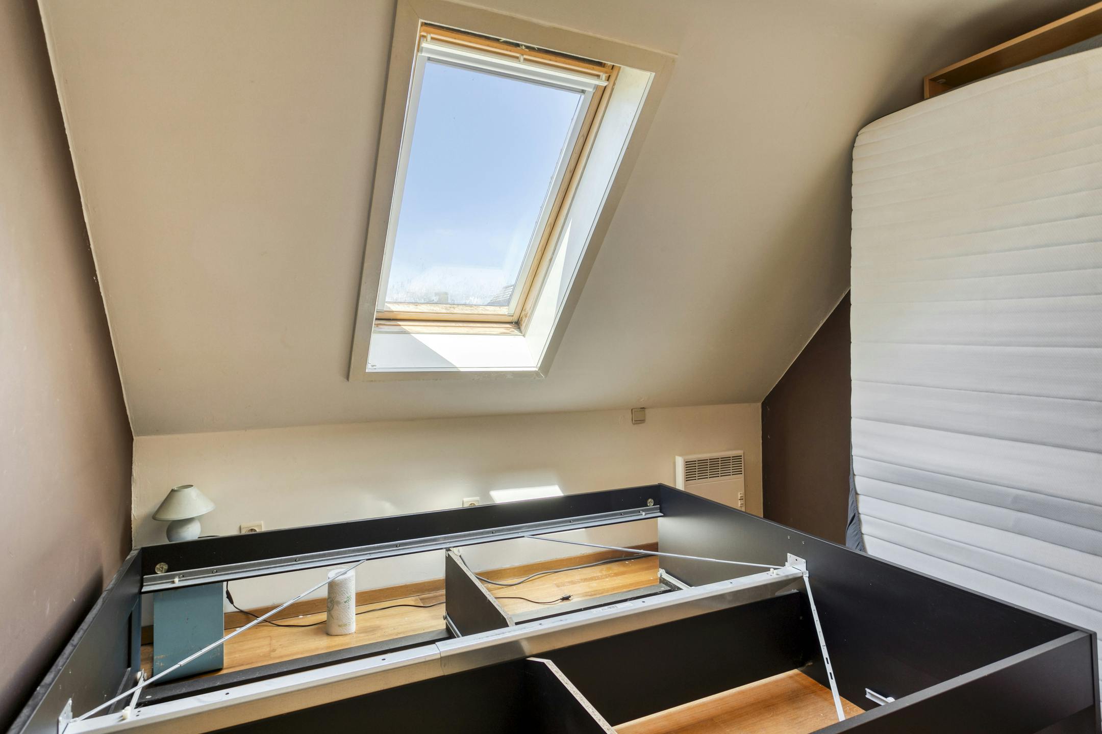 Halfopen huis met 3 kamers te koop in Deerlijk foto 8