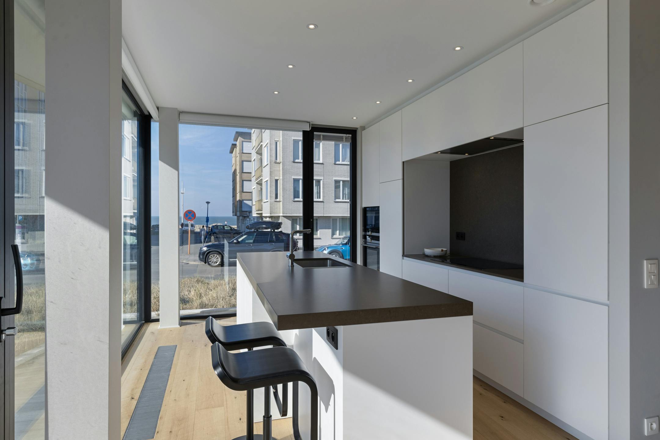 Recent appartement vlakbij zee met 2 slaapkamers in Sint-Idesbald foto 6